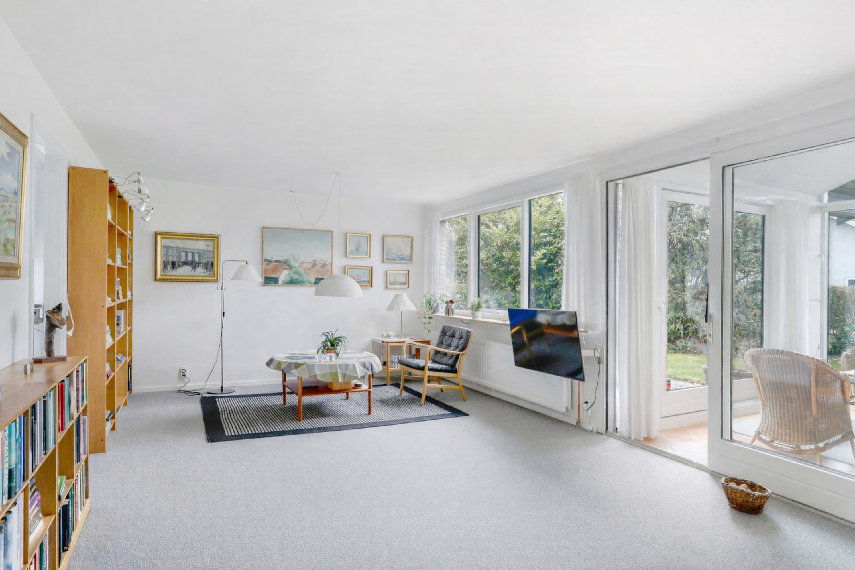 Fremhævet stue billede i fuldskærmstilstand. Billede af Lindeengen 23, 2740 Skovlunde