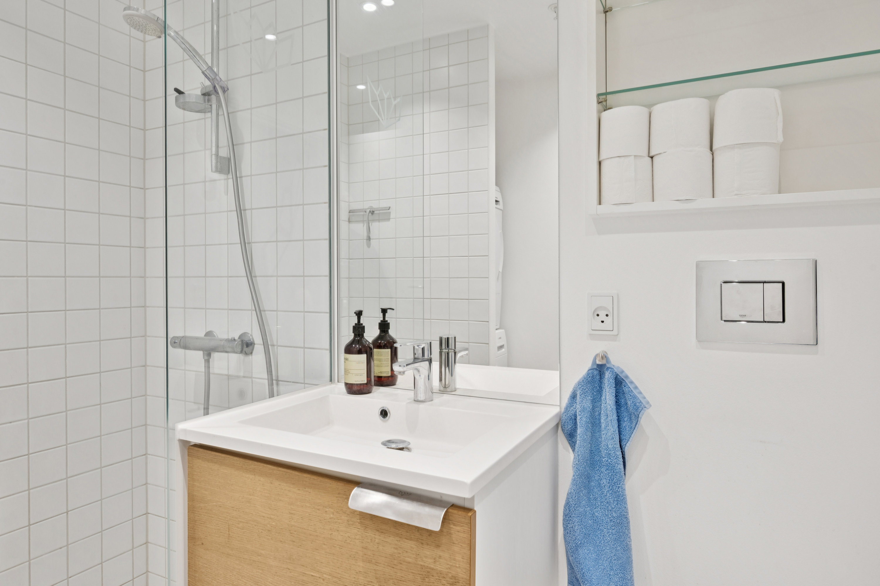 Fremhævet badeværelse billede i fuldskærmstilstand. Billede af Mariane Thomsens Gade 6, 1. 4., 8000 Aarhus C