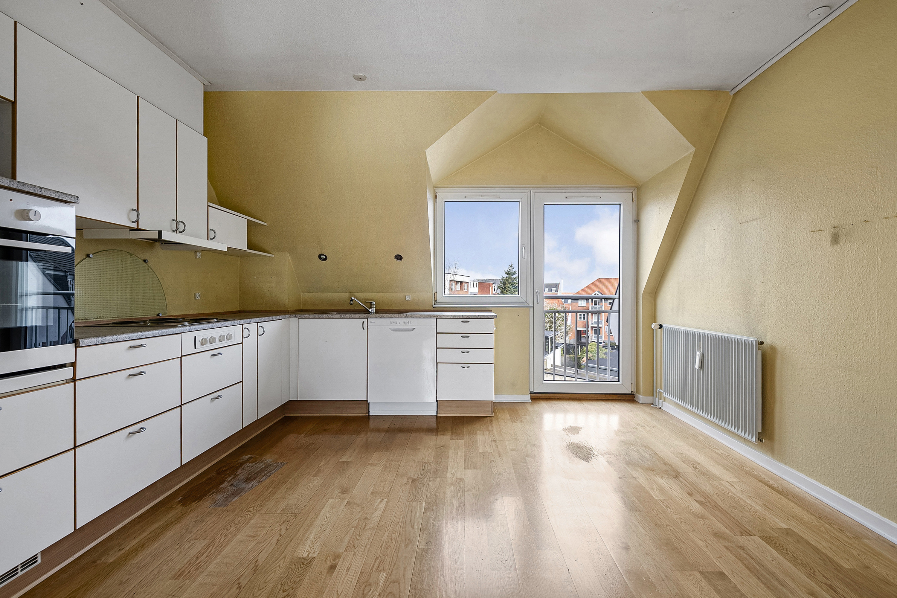 Fremhævet køkken billede i fuldskærmstilstand. Billede af Willemoesgade 14, 2. 21., 6700 Esbjerg