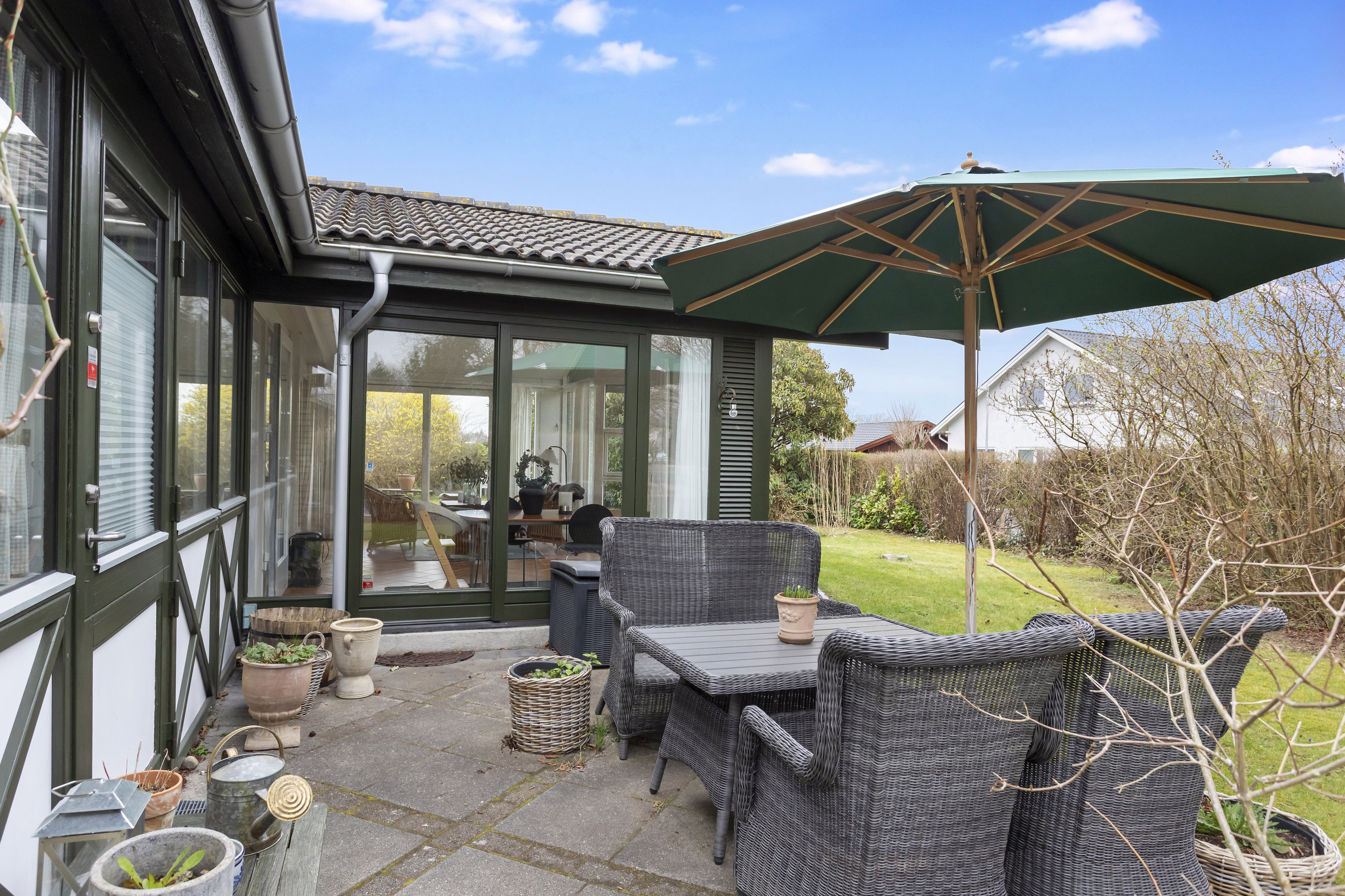 Fremhævet terrasse billede i fuldskærmstilstand. Billede af Lindeengen 23, 2740 Skovlunde