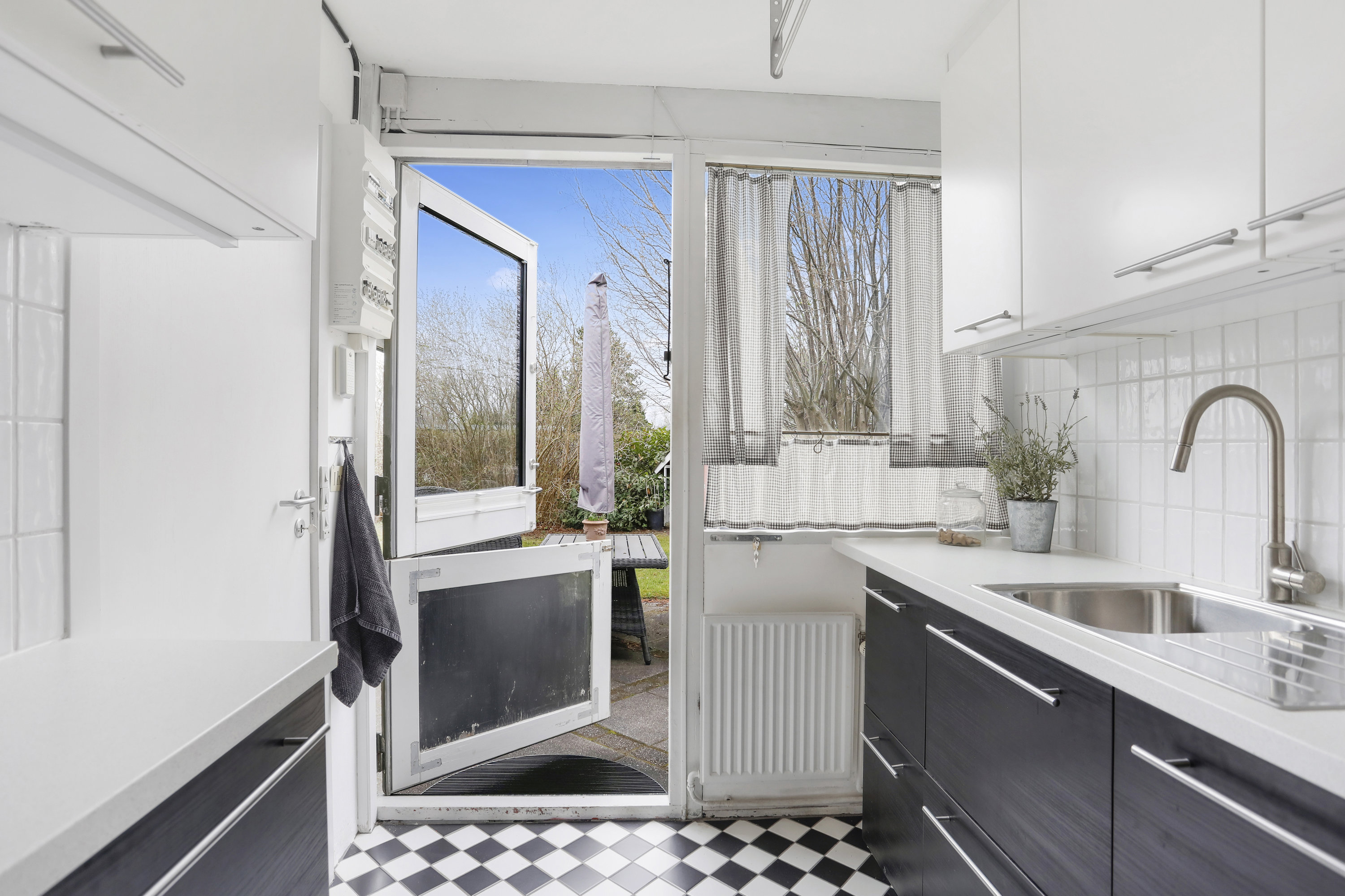 Fremhævet køkken billede i fuldskærmstilstand. Billede af Lindeengen 23, 2740 Skovlunde