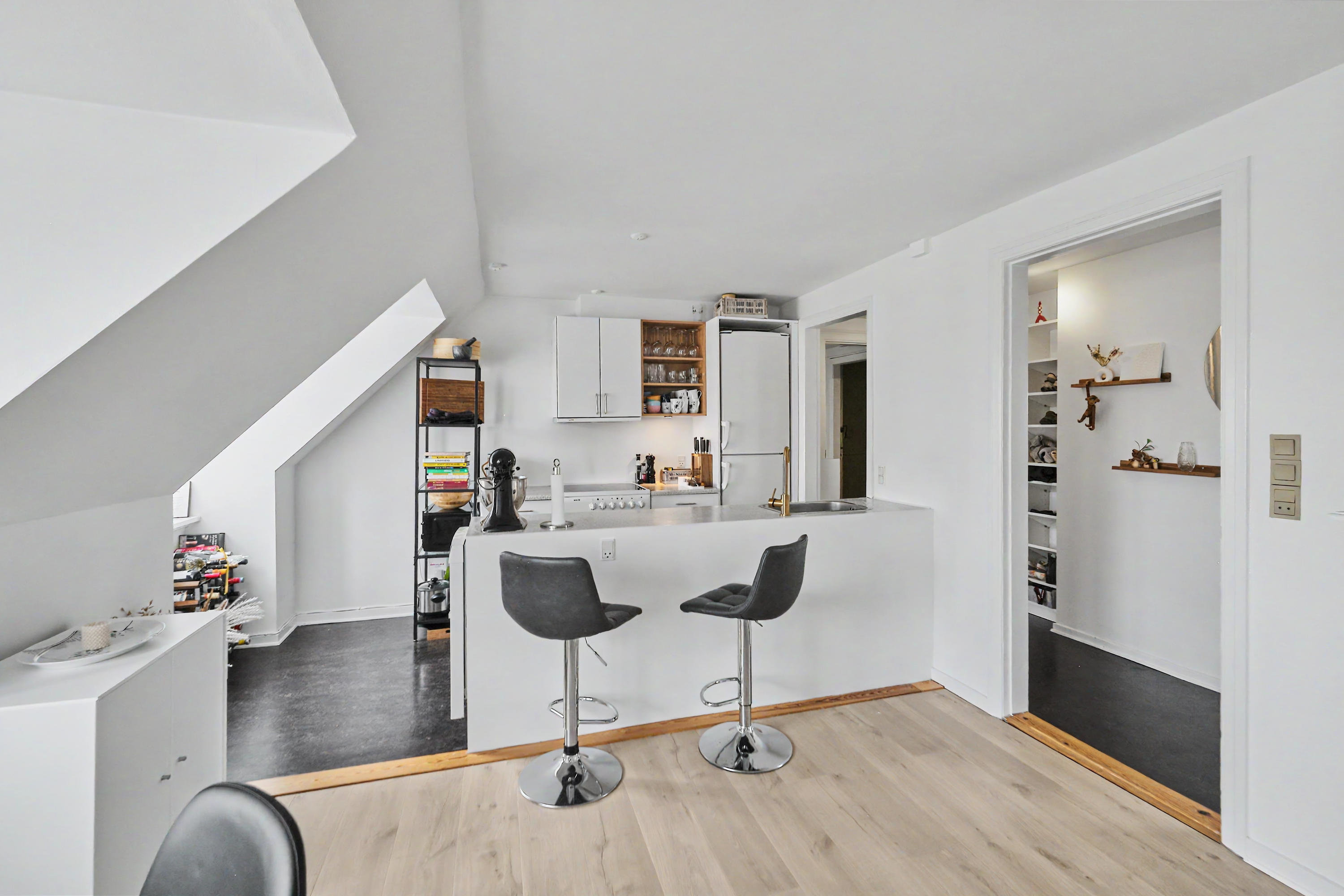 Fremhævet køkken alrum billede i fuldskærmstilstand. Billede af Tage-Hansens Gade 11, 5. th., 8000 Aarhus C