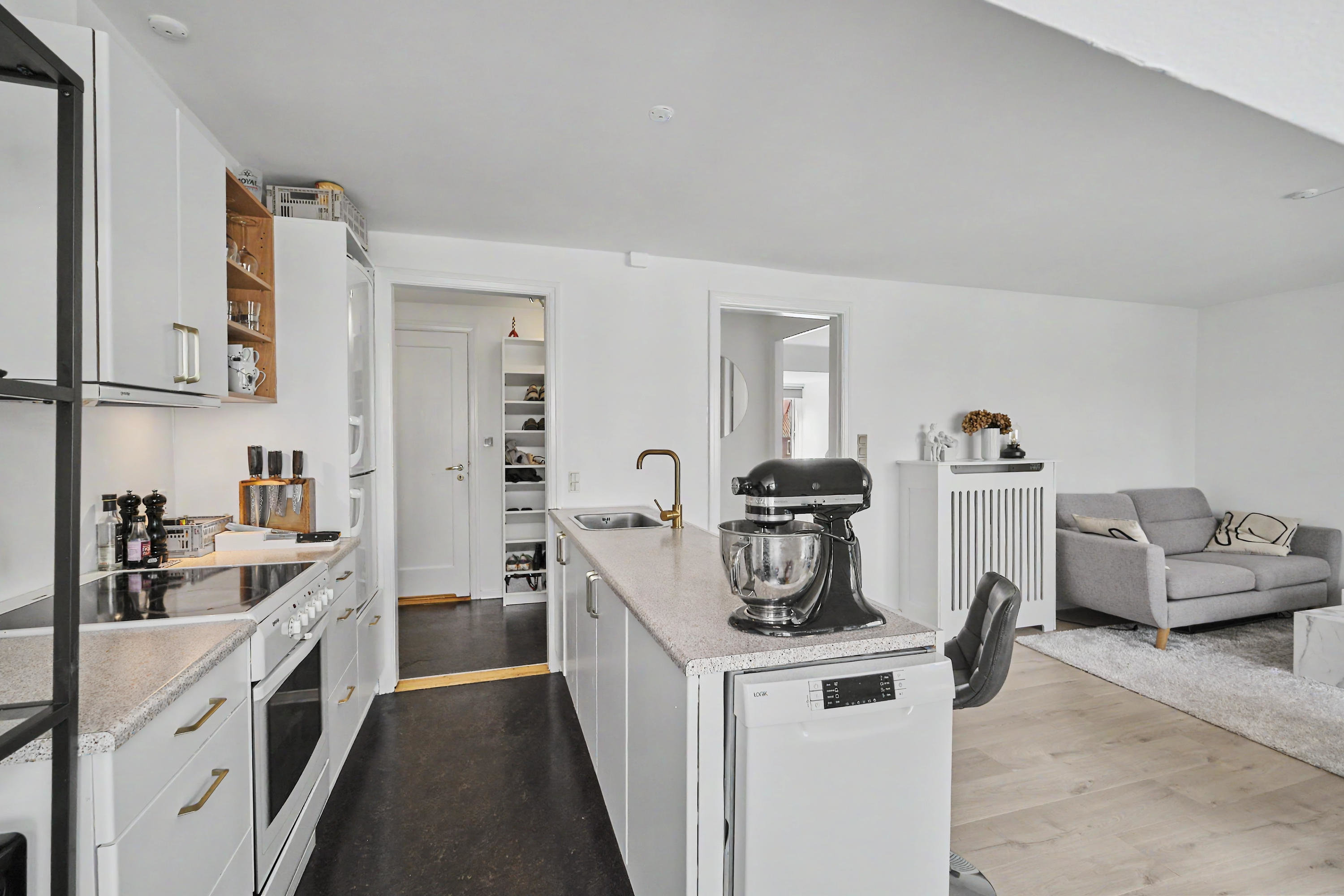 Fremhævet køkken alrum billede i fuldskærmstilstand. Billede af Tage-Hansens Gade 11, 5. th., 8000 Aarhus C