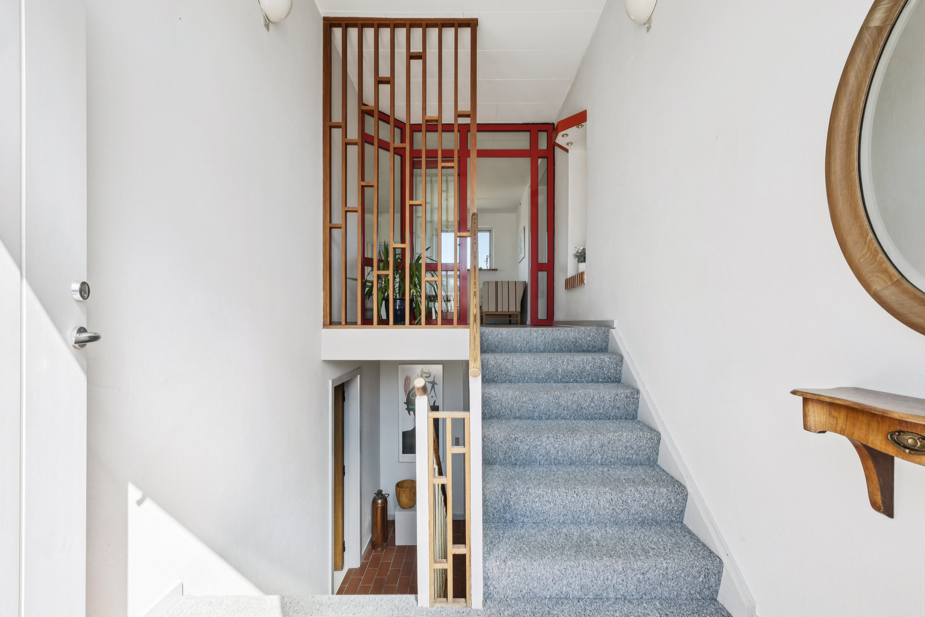 Fremhævet trappe billede i fuldskærmstilstand. Billede af Havevænget 22, 4682 Tureby