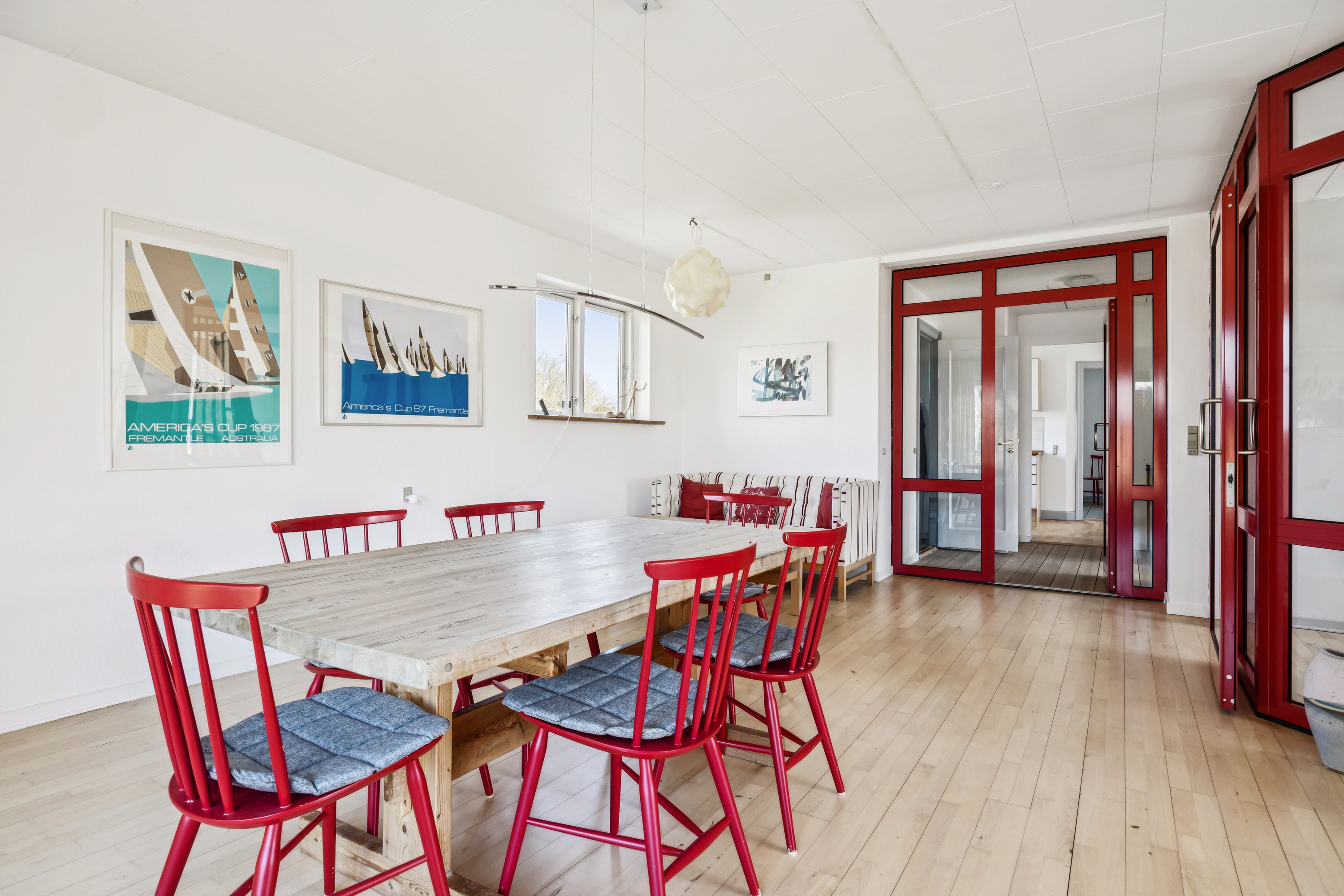 Fremhævet stue billede i fuldskærmstilstand. Billede af Havevænget 22, 4682 Tureby