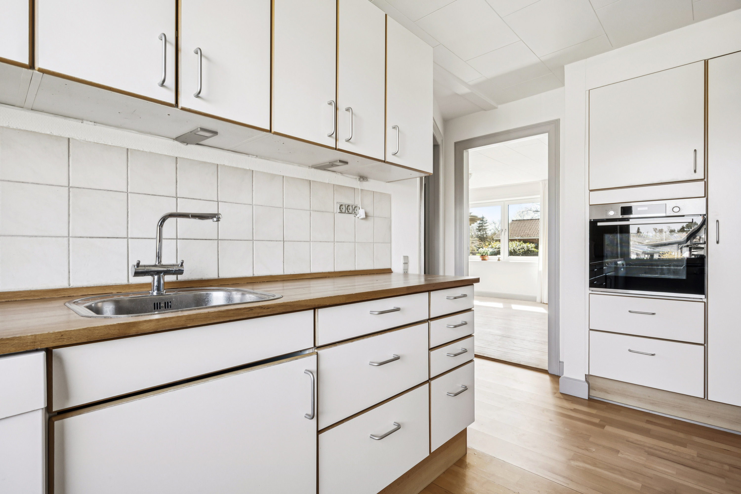 Fremhævet køkken billede i fuldskærmstilstand. Billede af Havevænget 22, 4682 Tureby