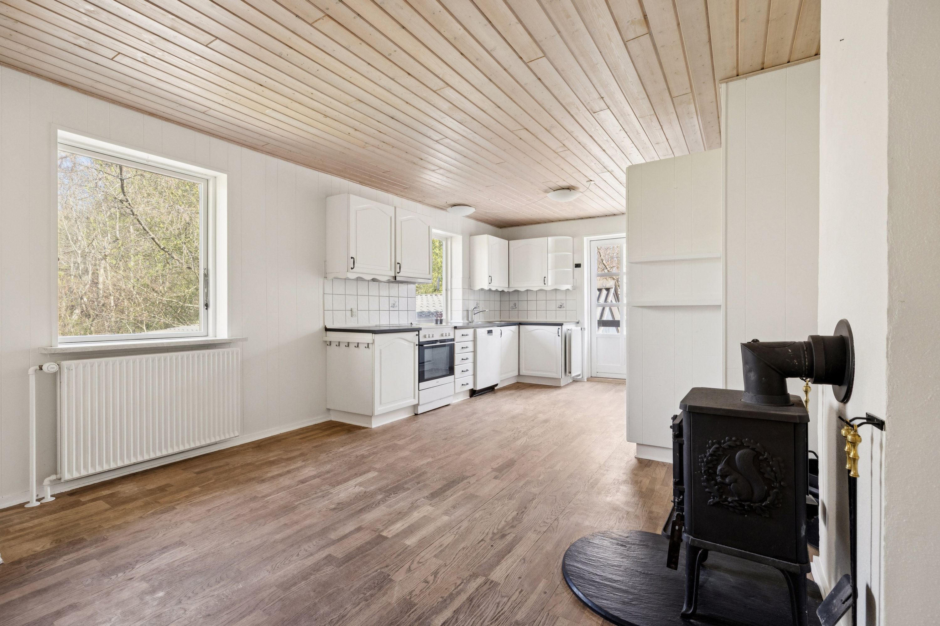 Fremhævet køkken-alrum billede i fuldskærmstilstand. Billede af Snæbumvej 47, Snæbum, 9500 Hobro