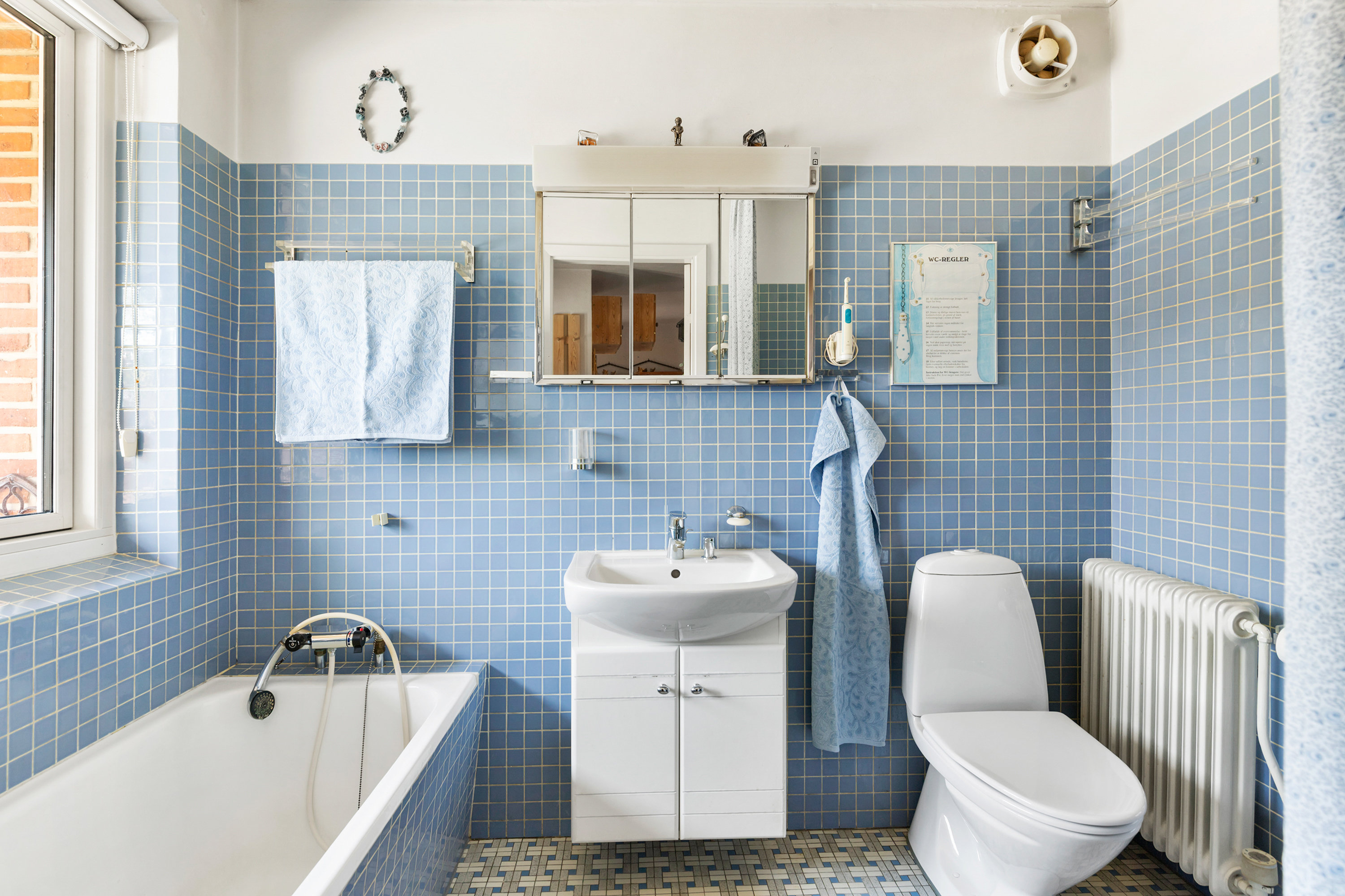 Fremhævet badeværelse billede i fuldskærmstilstand. Billede af Birkevej 28, 9620 Aalestrup