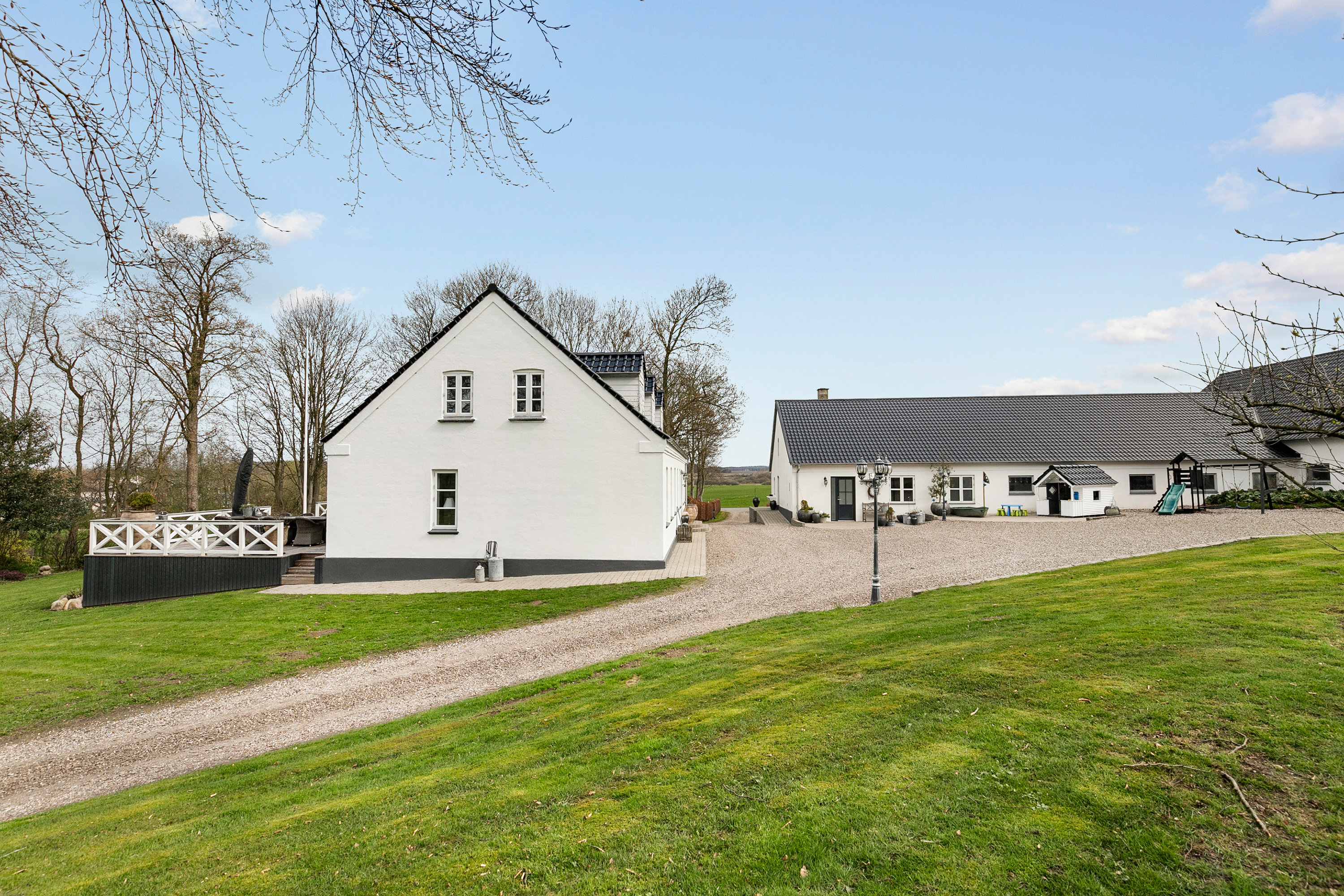 Fremhævet facade billede i fuldskærmstilstand. Billede af Gøttrupvej 65, Fredbjerg, 9640 Farsø