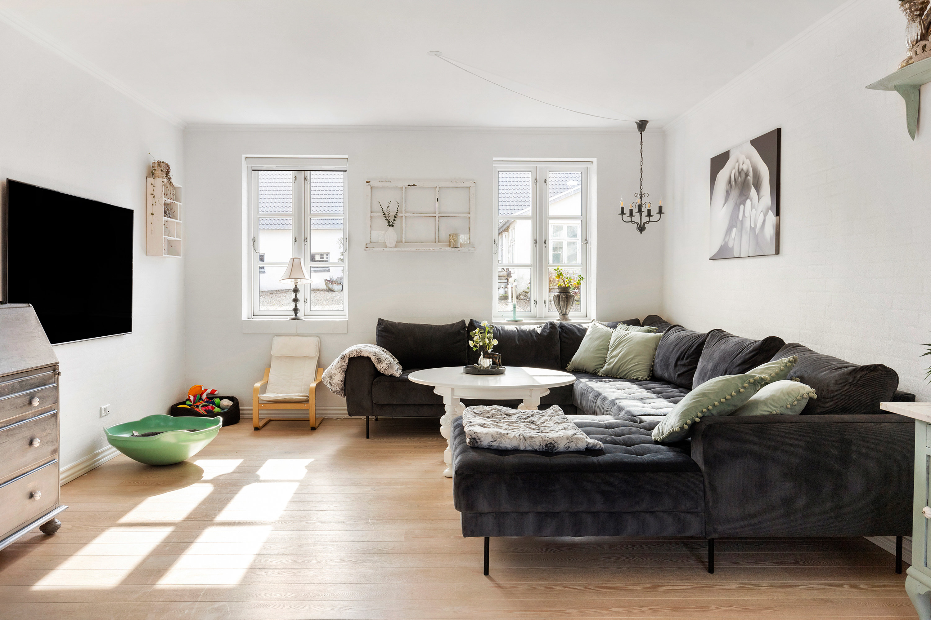 Fremhævet stue billede i fuldskærmstilstand. Billede af Gøttrupvej 65, Fredbjerg, 9640 Farsø