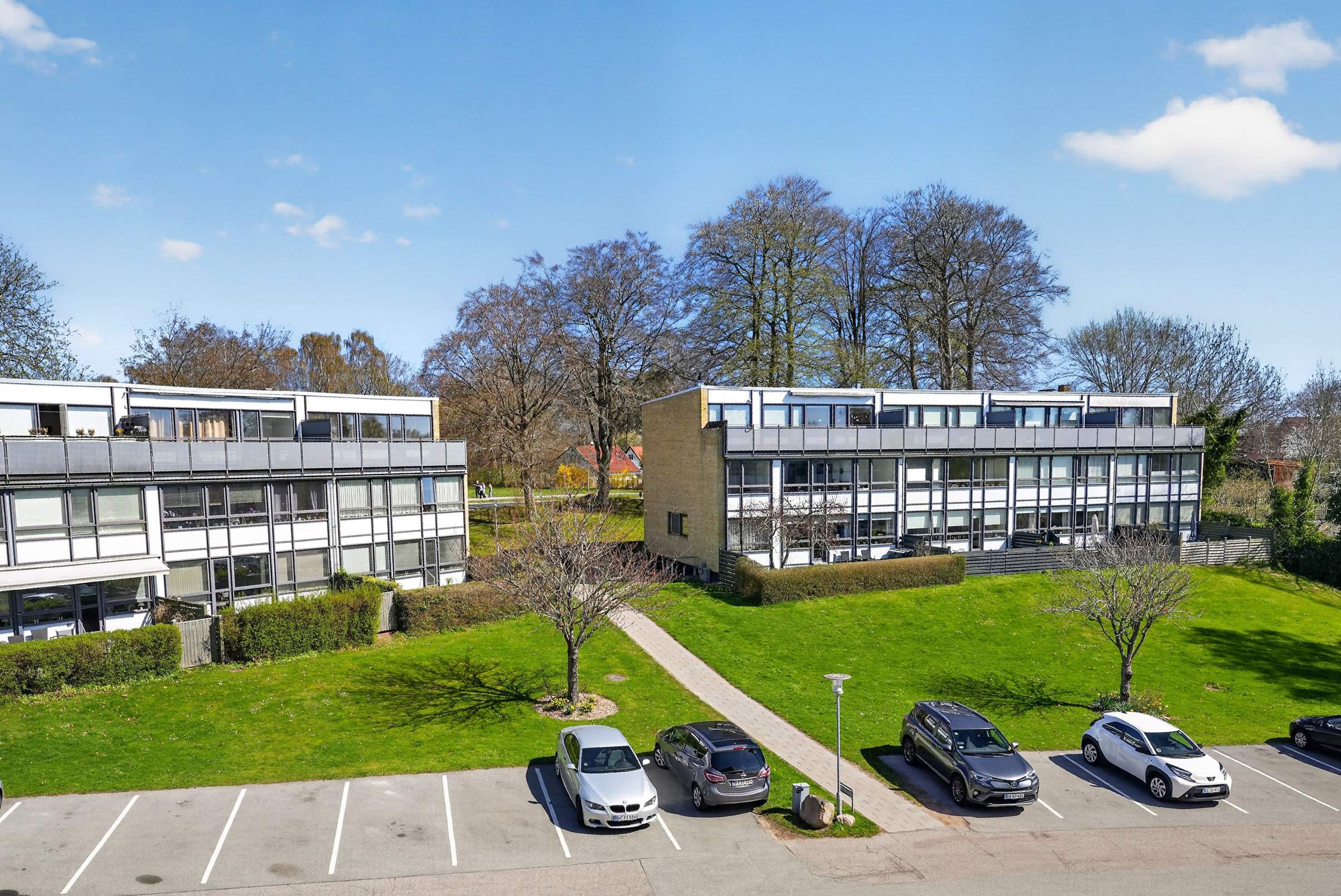 Fremhævet ejendommen billede i fuldskærmstilstand. Billede af Parken 19, 2. th., 3480 Fredensborg