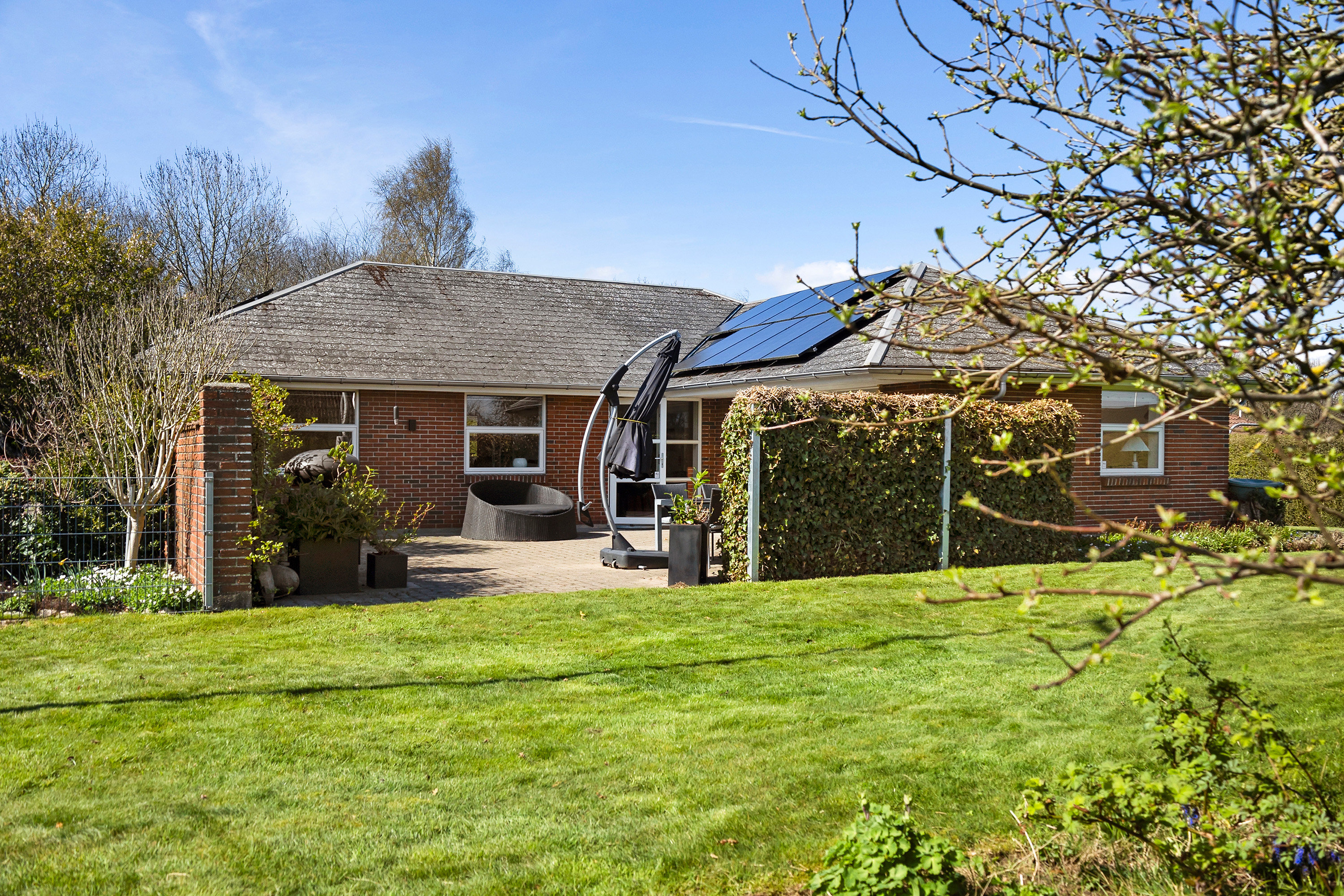 Fremhævet ejendommen billede i fuldskærmstilstand. Billede af Kirsebærvej 23, 6600 Vejen