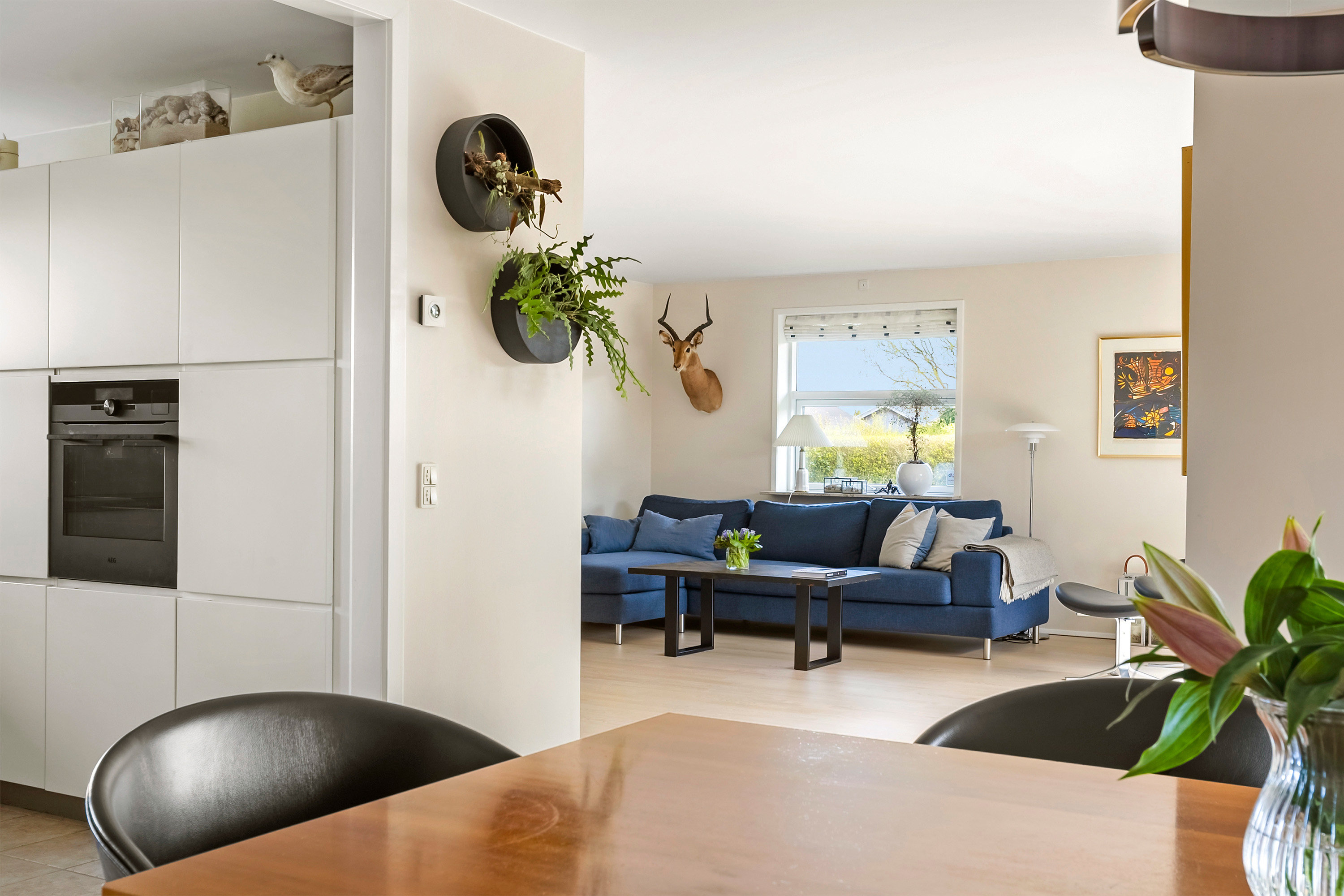 Fremhævet alrum/stue billede i fuldskærmstilstand. Billede af Kirsebærvej 23, 6600 Vejen