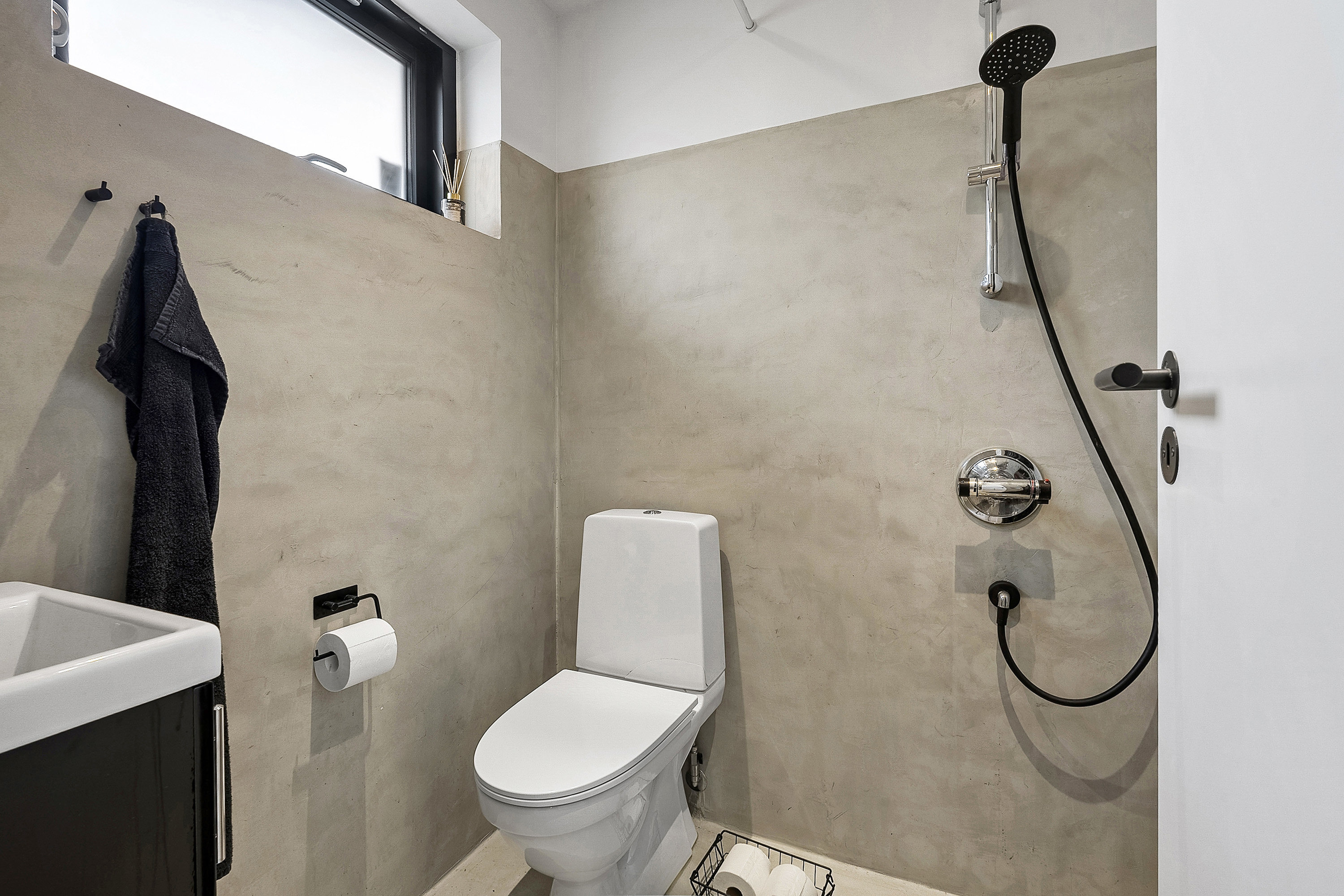 Fremhævet badeværelse billede i fuldskærmstilstand. Billede af Faaborgvej 205, Sanderum, 5250 Odense SV