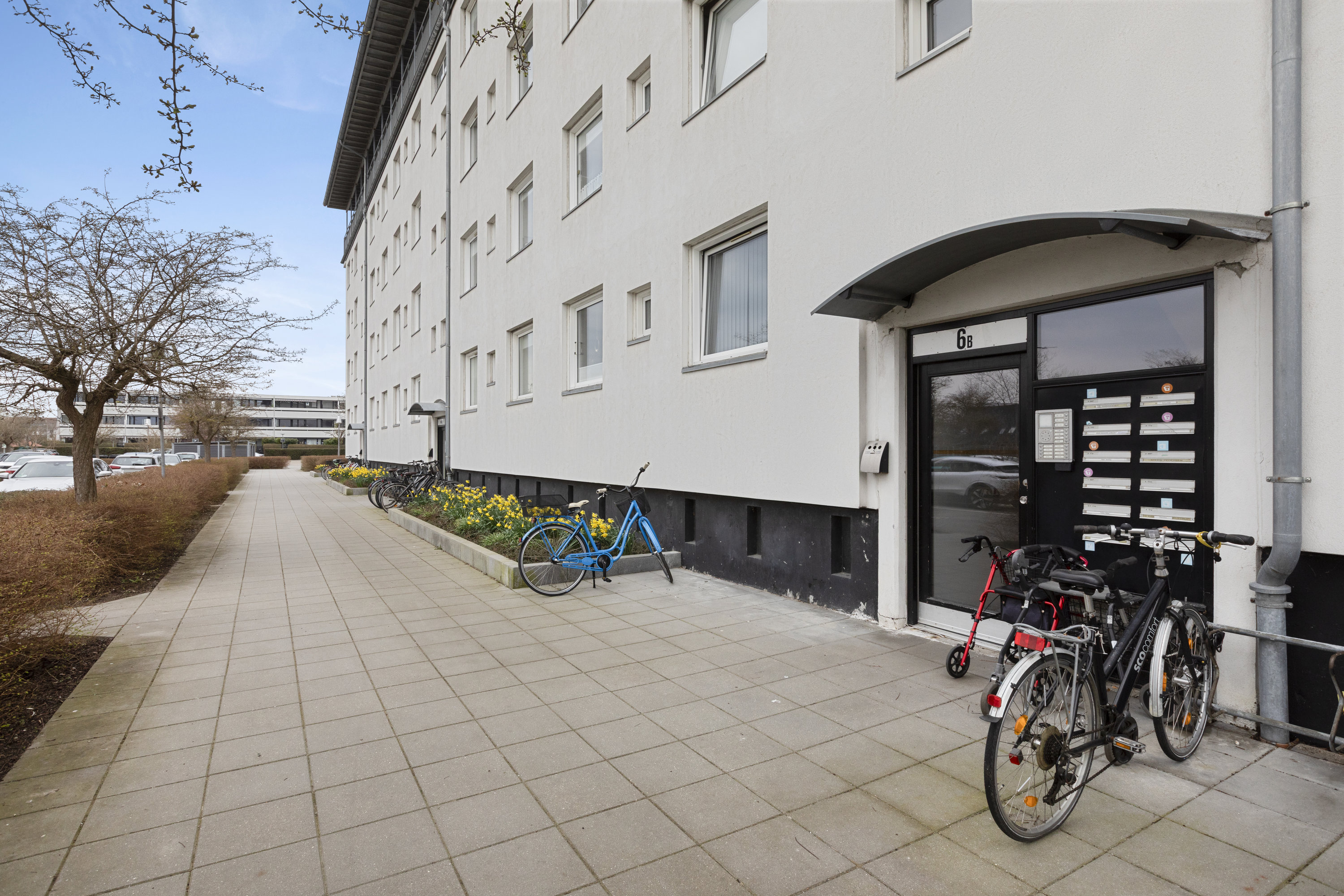 Fremhævet ejendommen billede i fuldskærmstilstand. Billede af Elmelyparken 6B, 2. mf., 2680 Solrød Strand