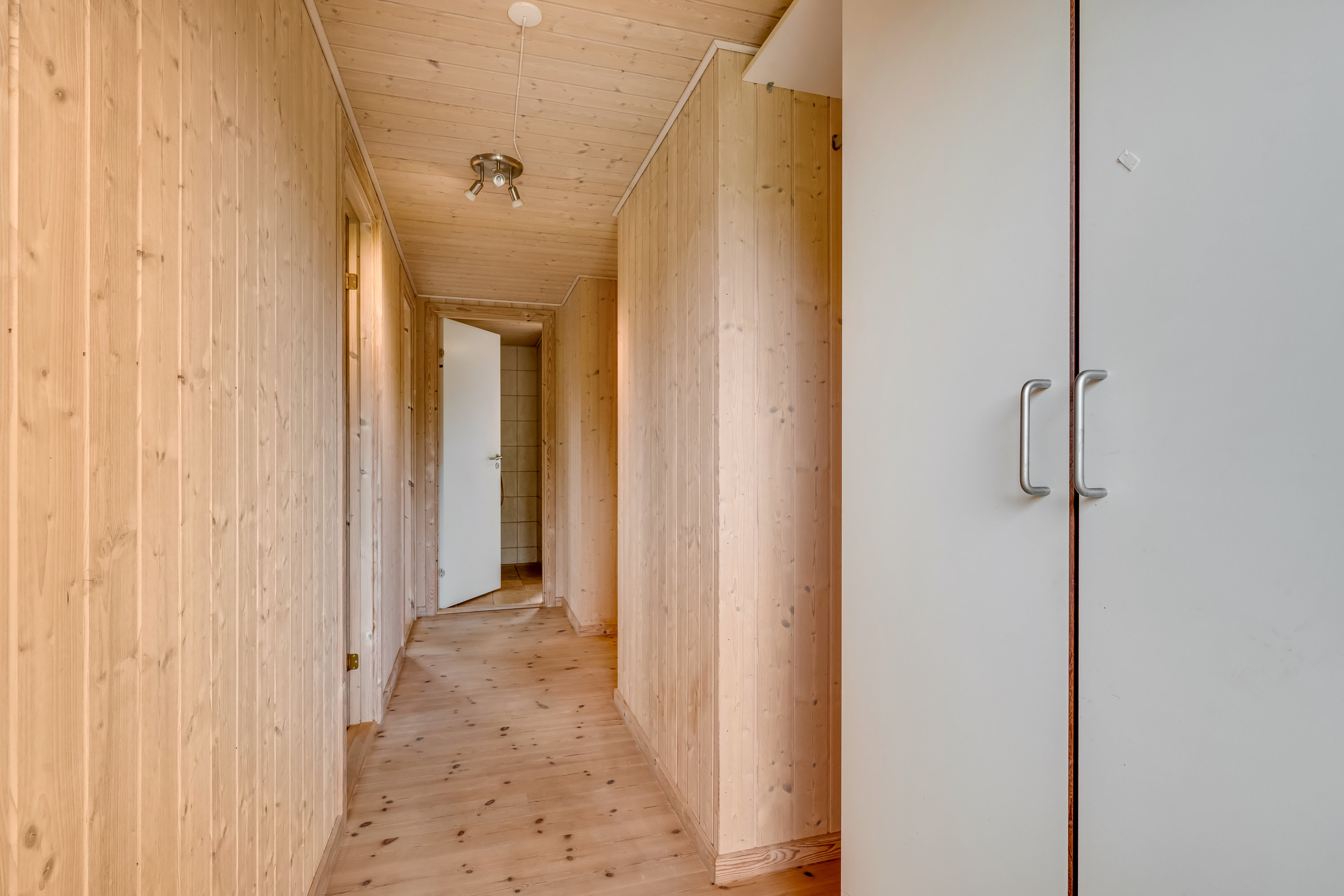 Fremhævet gang billede i fuldskærmstilstand. Billede af Syrenvej 3, Stauning, 6900 Skjern