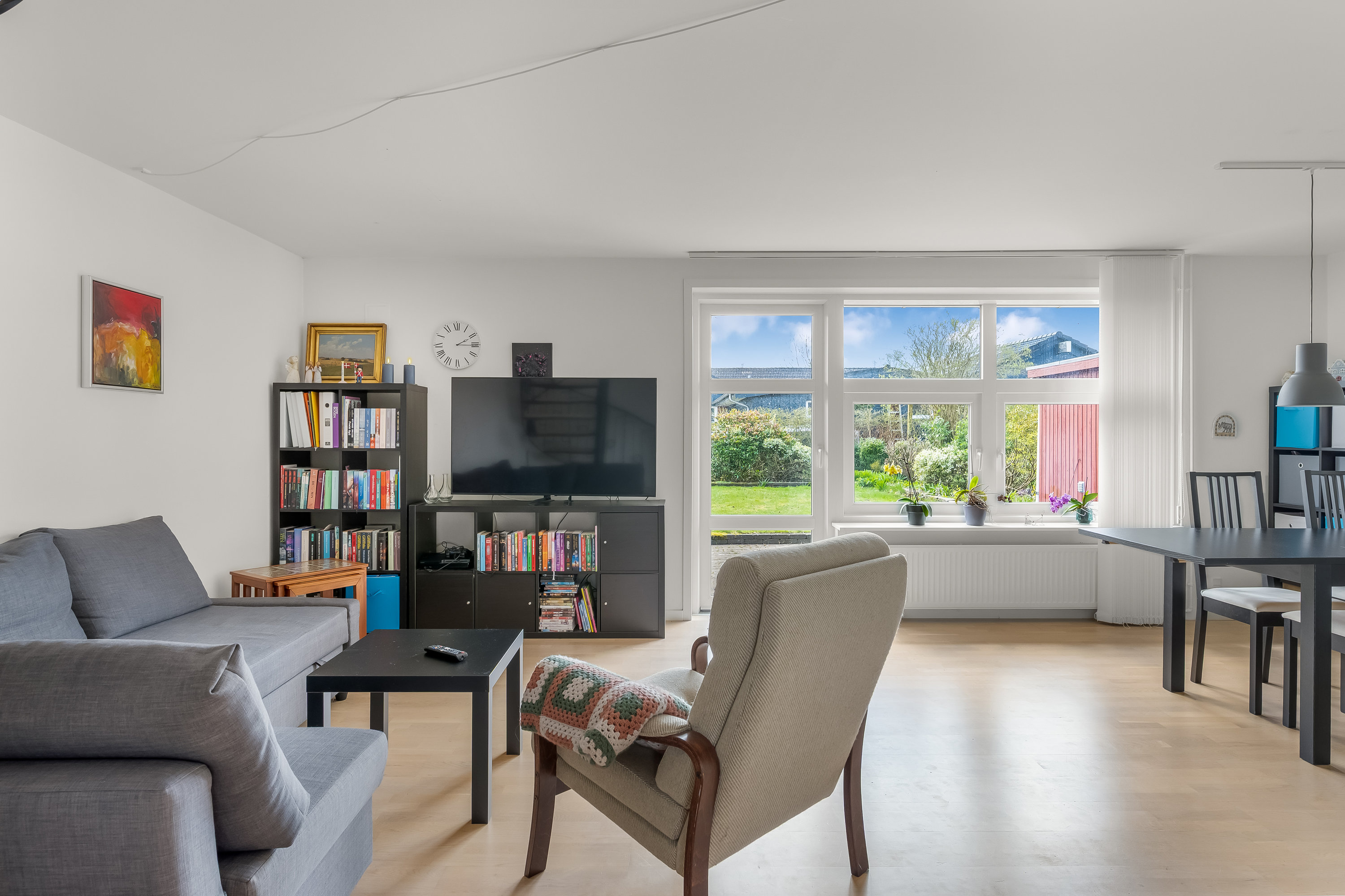 Fremhævet stue billede i fuldskærmstilstand. Billede af Kirkevænget 31B, 6870 Ølgod