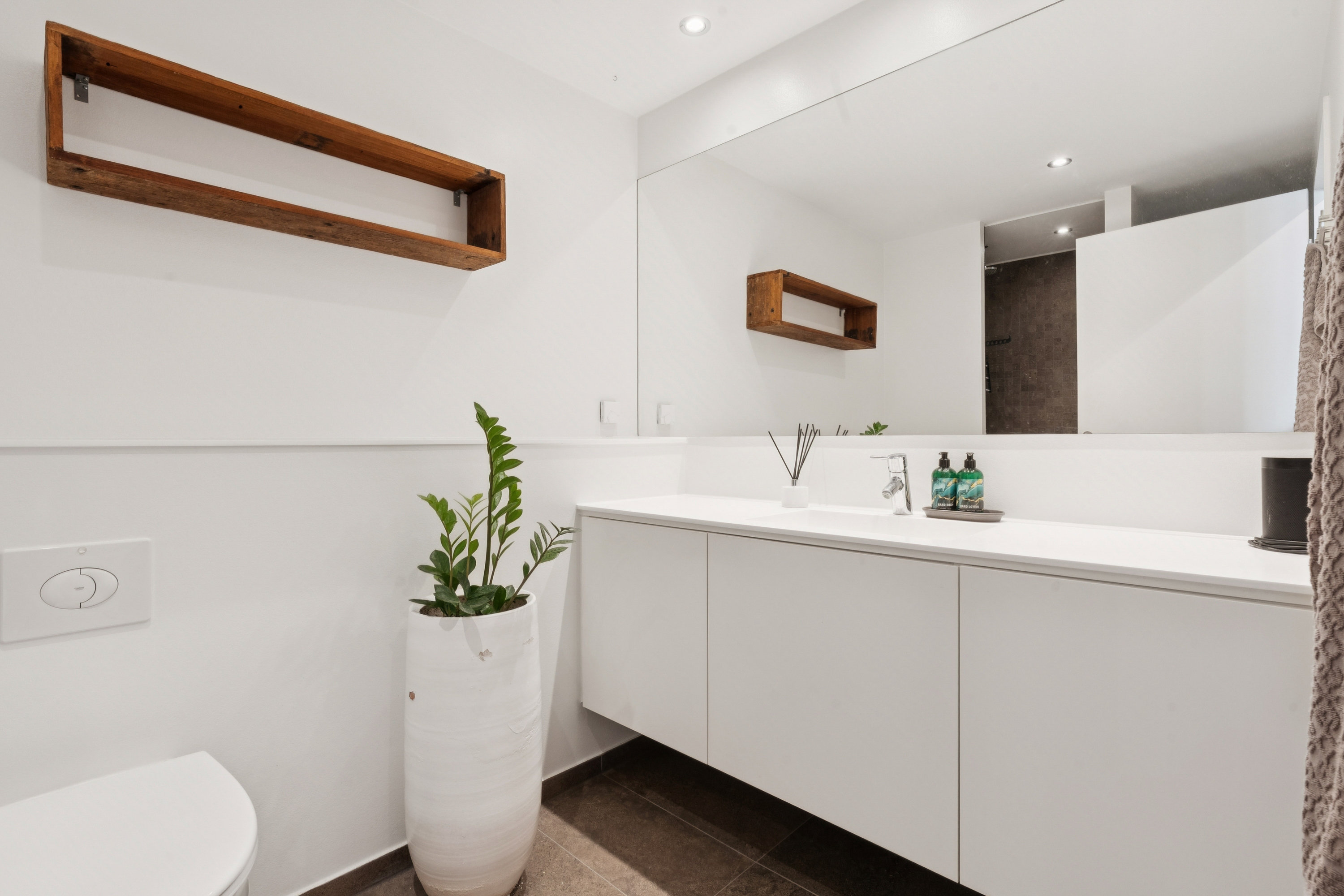 Fremhævet badeværelse billede i fuldskærmstilstand. Billede af Strandvejen 3, 6. 1., 9000 Aalborg