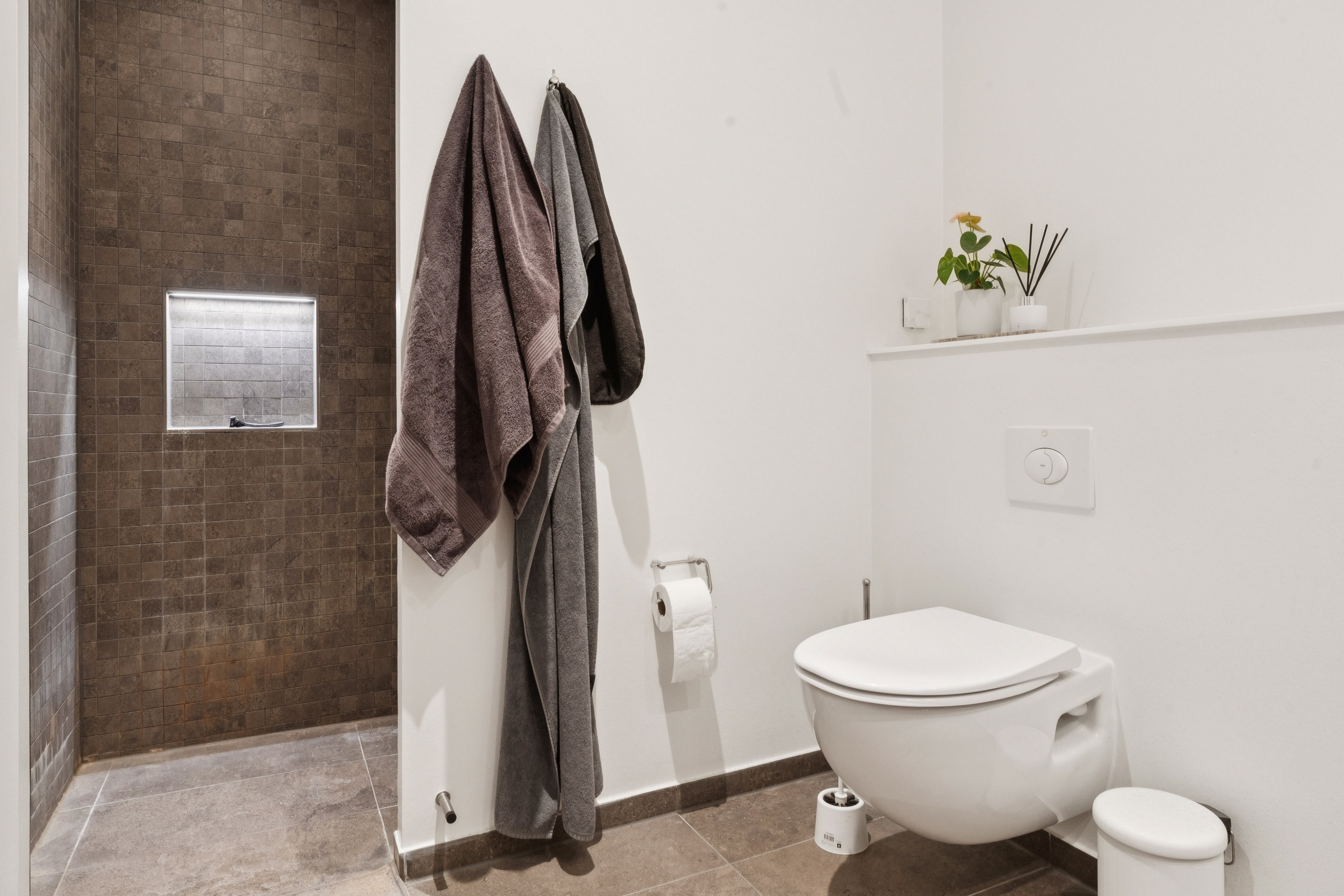 Fremhævet badeværelse billede i fuldskærmstilstand. Billede af Strandvejen 3, 6. 1., 9000 Aalborg