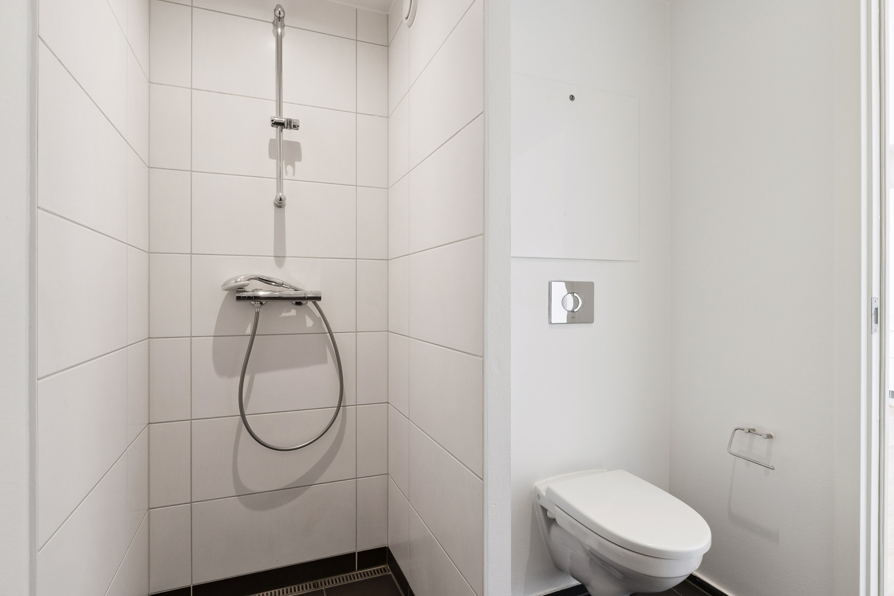 Fremhævet badeværelse billede i fuldskærmstilstand. Billede af Venøgade 24, 2. mf., 2100 København Ø