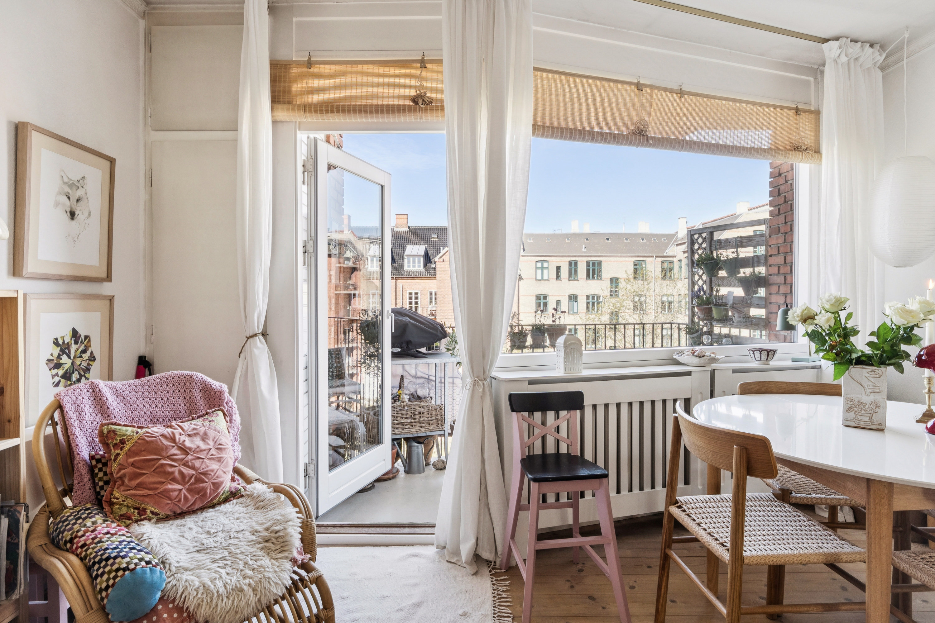 Fremhævet stue billede i fuldskærmstilstand. Billede af Randersgade 17, 4. tv., 2100 København Ø