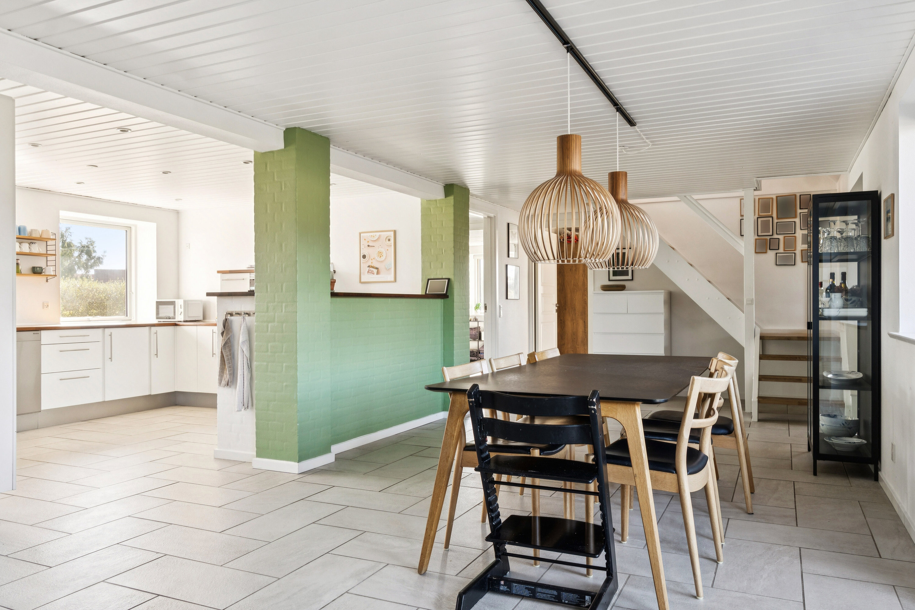 Fremhævet spisestue billede i fuldskærmstilstand. Billede af Tjørnevej 3, 4230 Skælskør