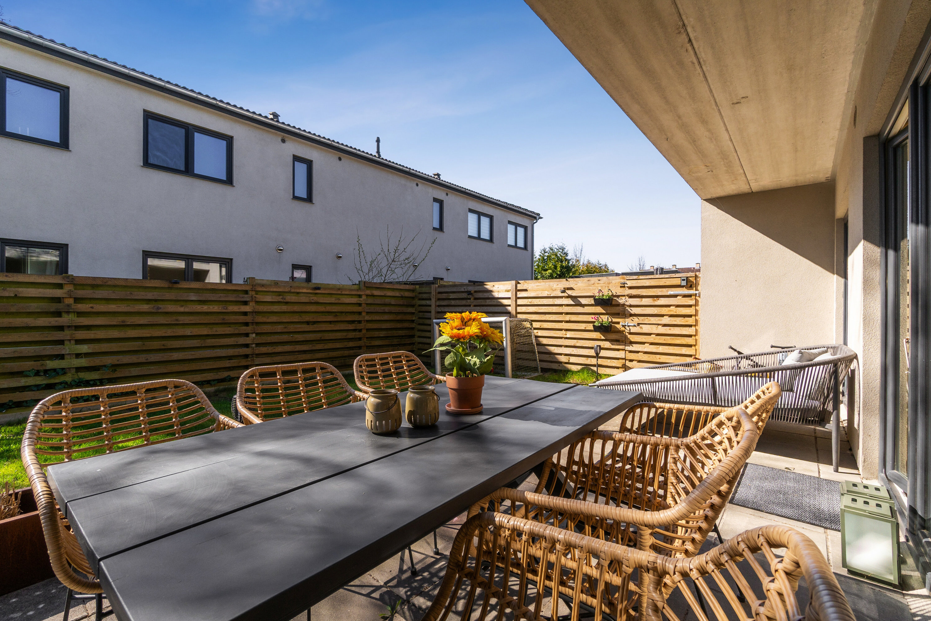 Fremhævet terrasse billede i fuldskærmstilstand. Billede af Rødovrevej 380, st.. th., 2610 Rødovre