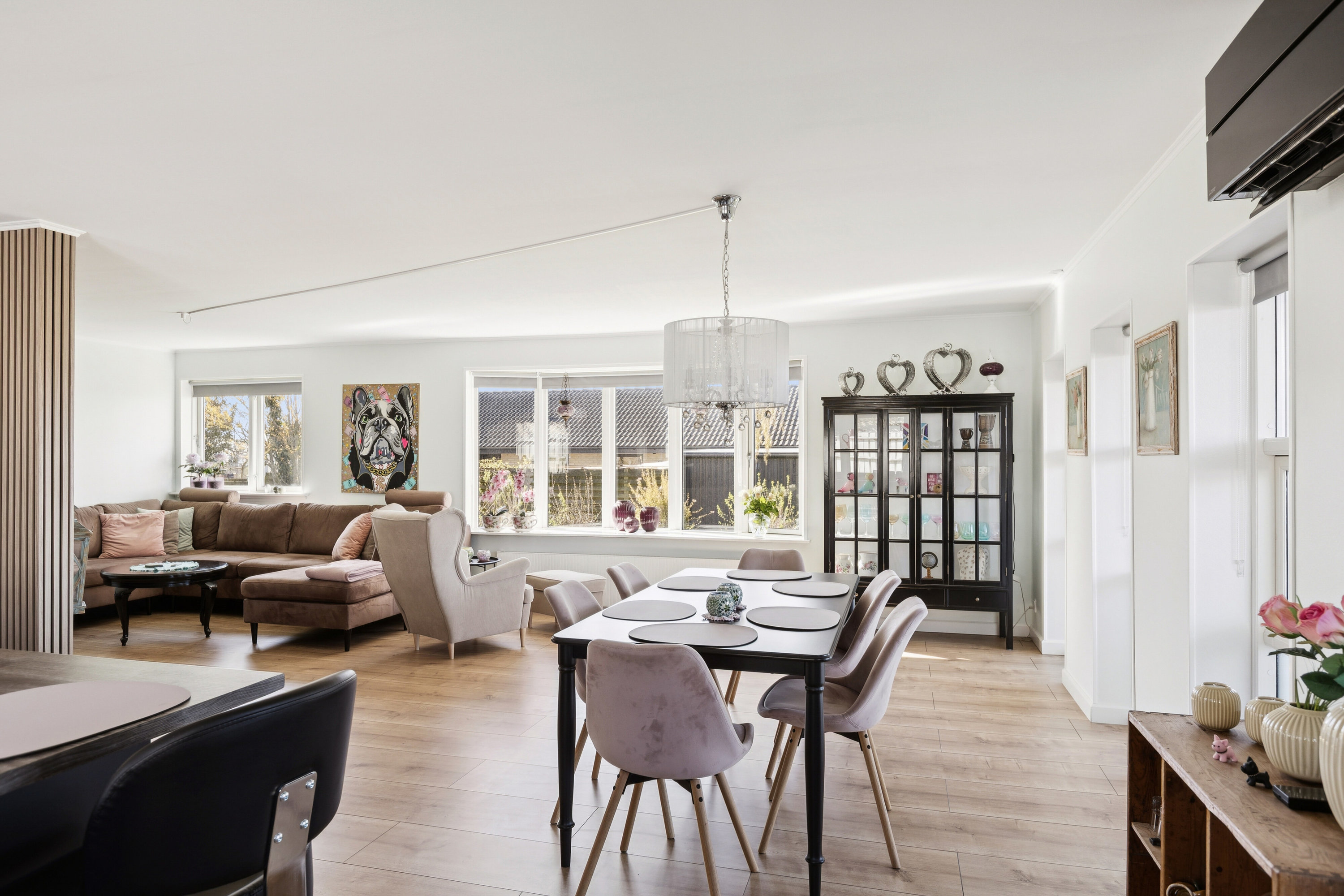 Fremhævet spisestue billede i fuldskærmstilstand. Billede af Sundvej 3, Gl Kalvehave, 4771 Kalvehave