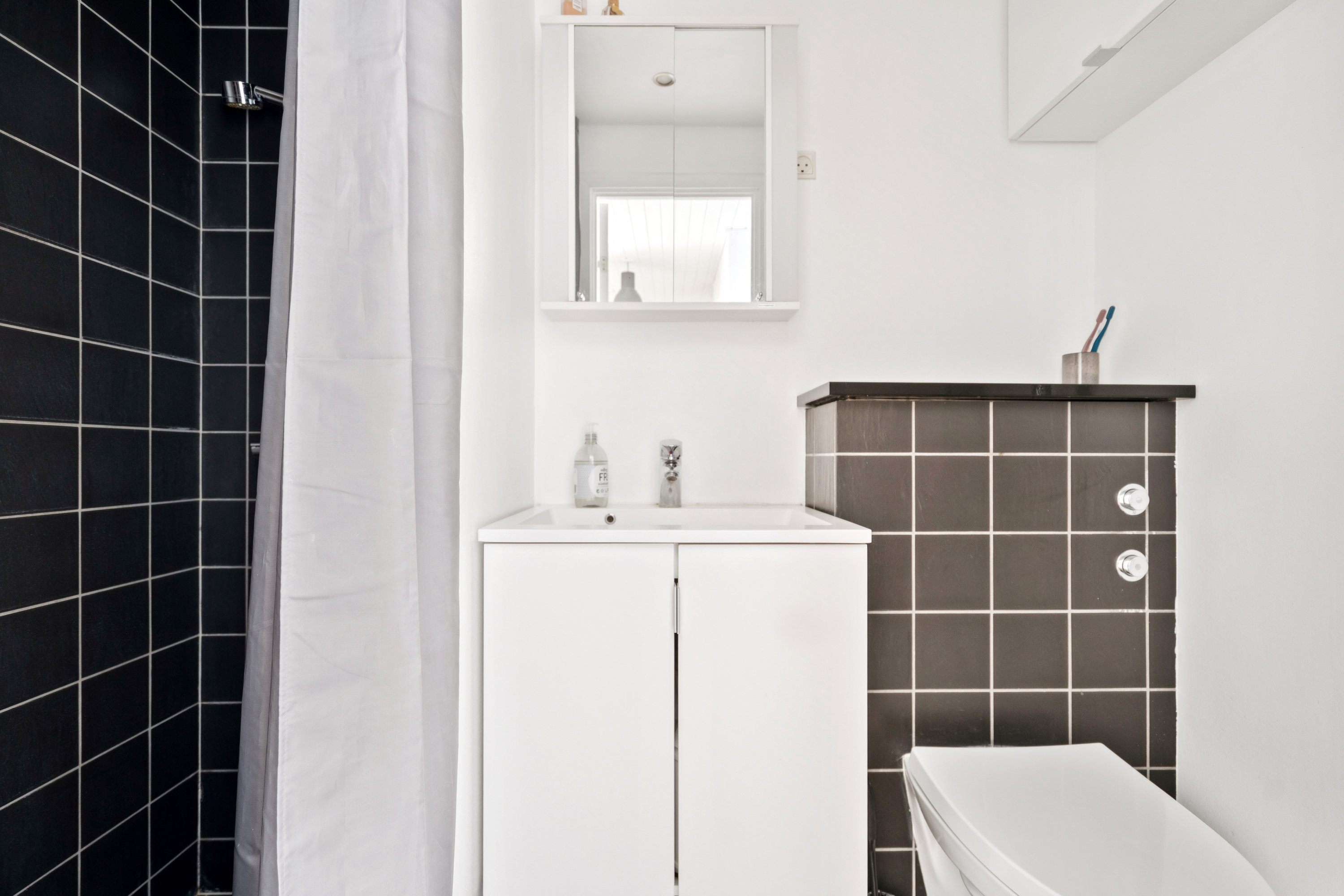 Fremhævet badeværelse billede i fuldskærmstilstand. Billede af Gertrud Rasks Vej 122, Gug, 9210 Aalborg SØ