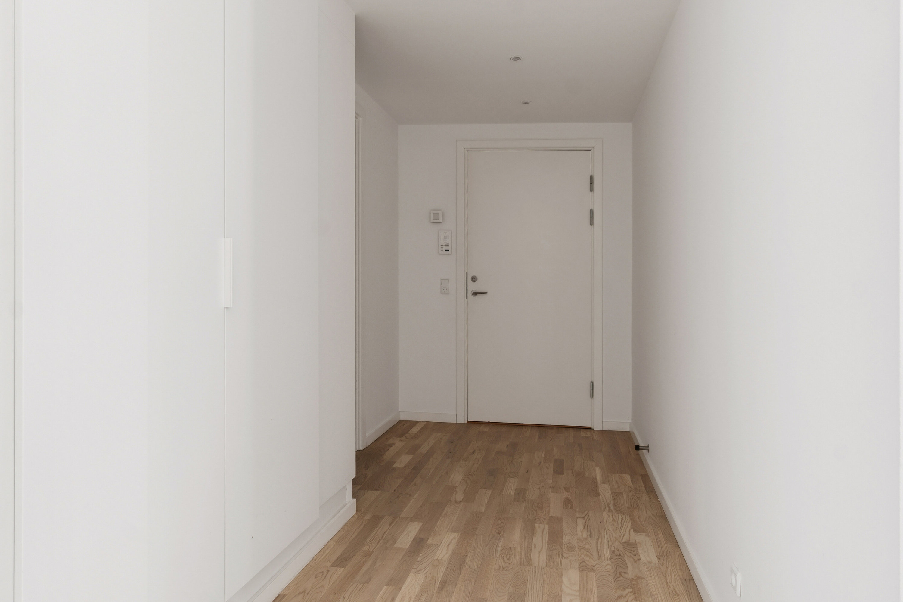 Fremhævet gang billede i fuldskærmstilstand. Billede af Kirkebjerg Parkvej 10B, 3. th., 2605 Brøndby