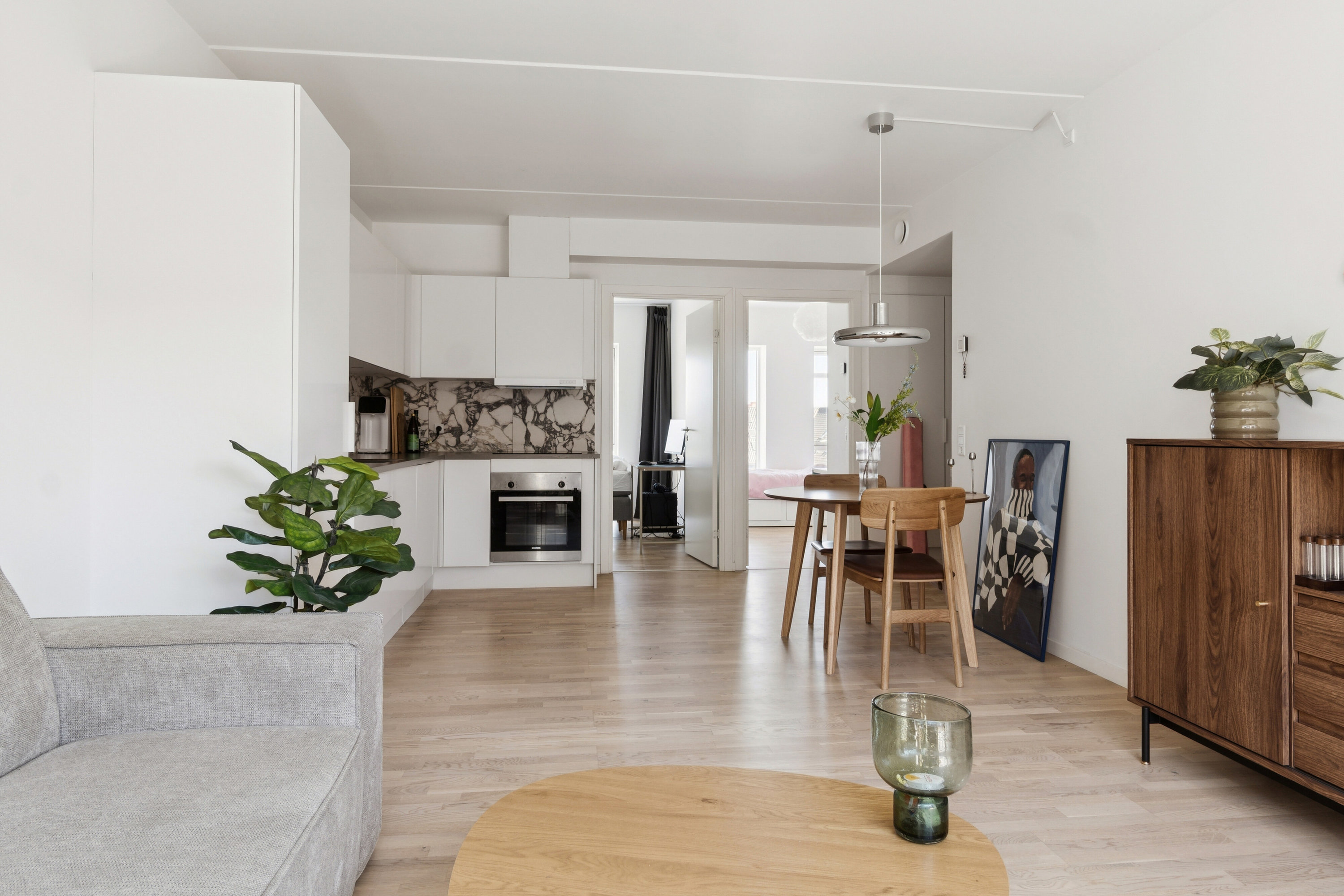 Fremhævet stue billede i fuldskærmstilstand. Billede af Kirkebjerg Parkvej 10B, 3. th., 2605 Brøndby