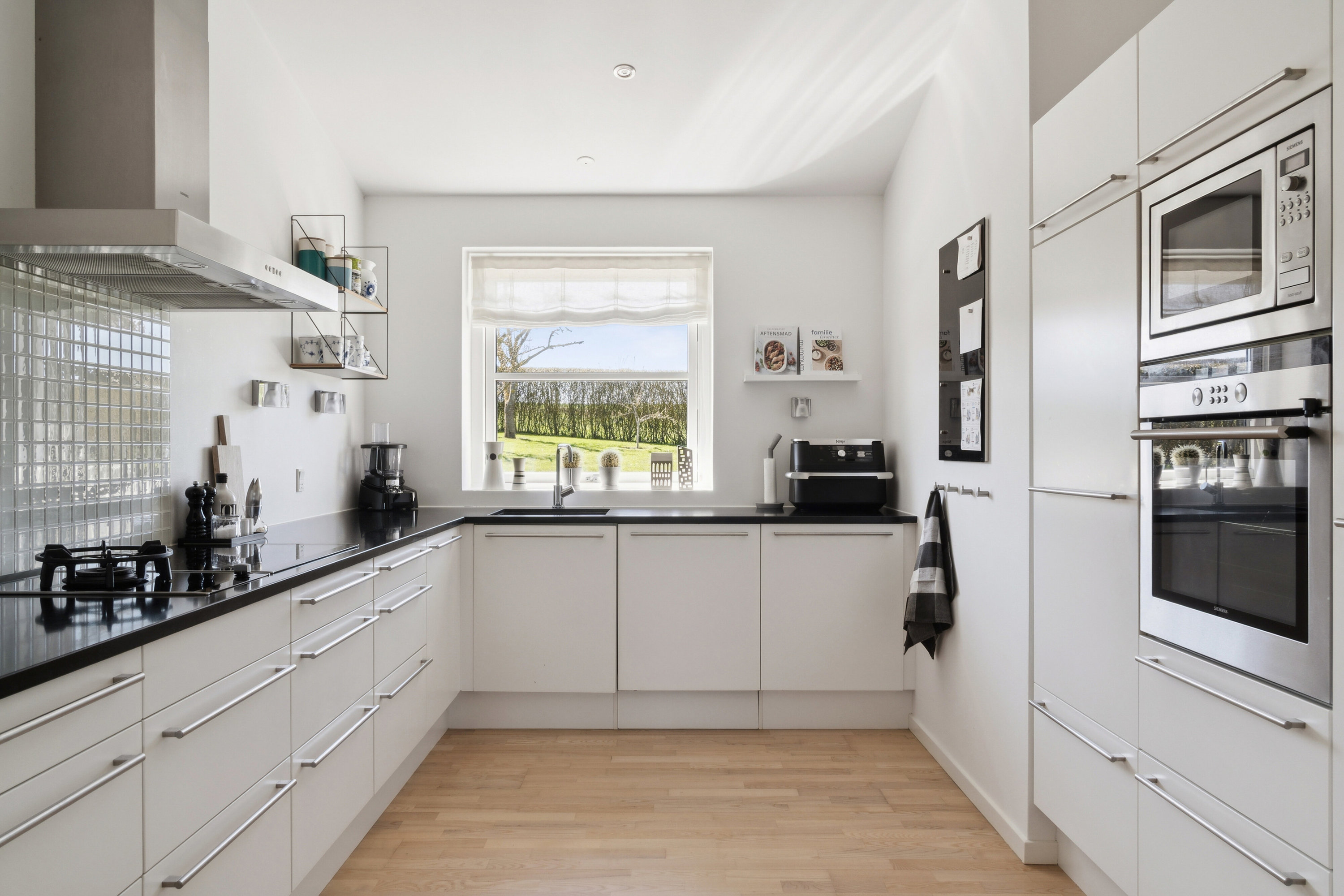 Fremhævet køkken billede i fuldskærmstilstand. Billede af Mustrupvej 51, 8320 Mårslet
