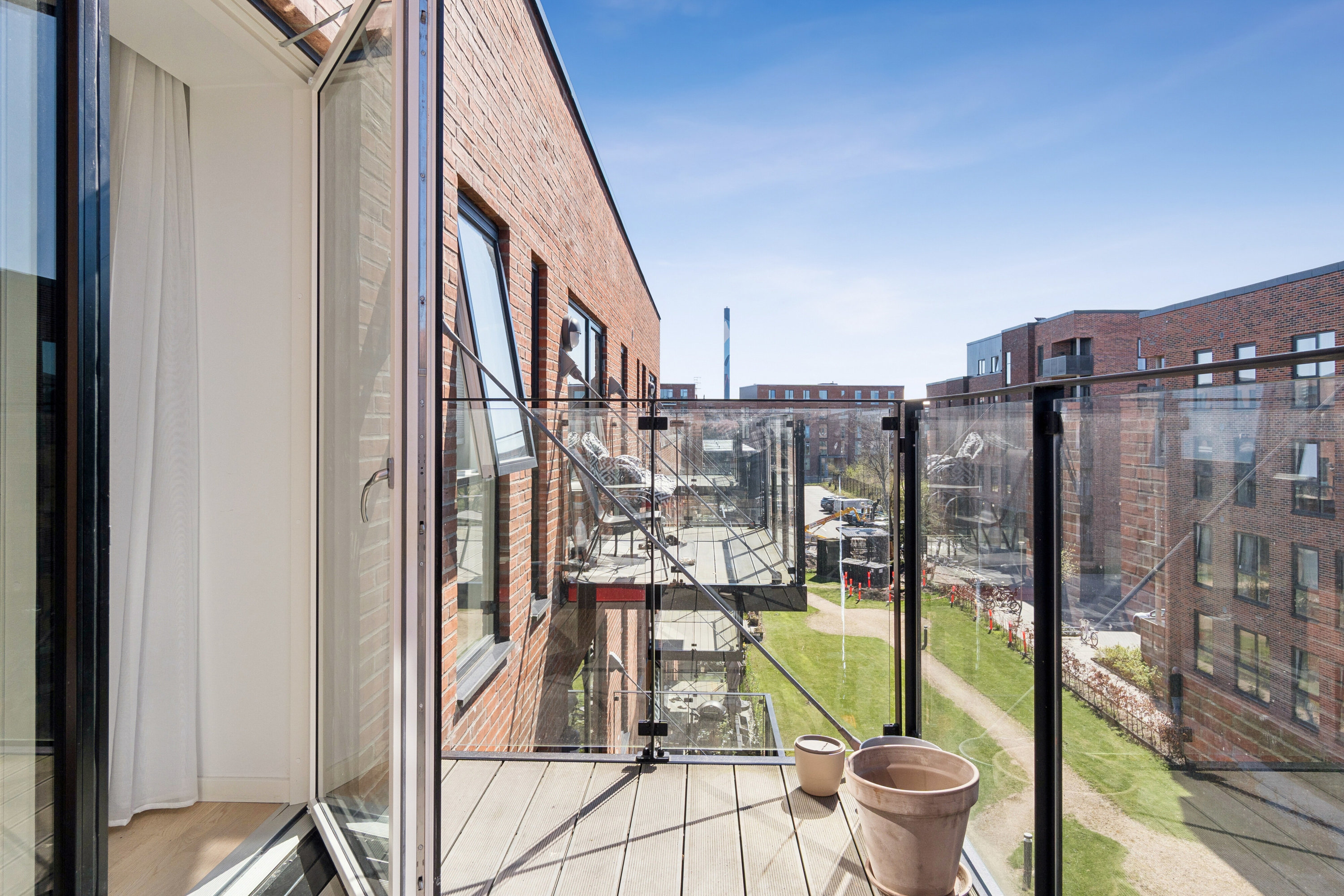 Fremhævet altan billede i fuldskærmstilstand. Billede af Kirkebjerg Parkvej 10B, 3. th., 2605 Brøndby