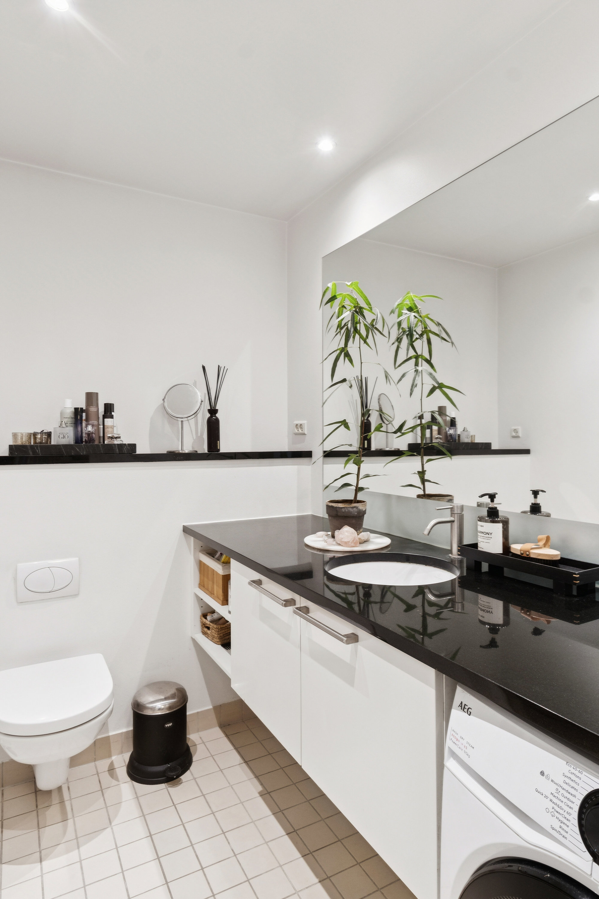 Fremhævet badeværelse billede i fuldskærmstilstand. Billede af Carl Th. Zahles Gade 4, 2. tv., 2300 København S