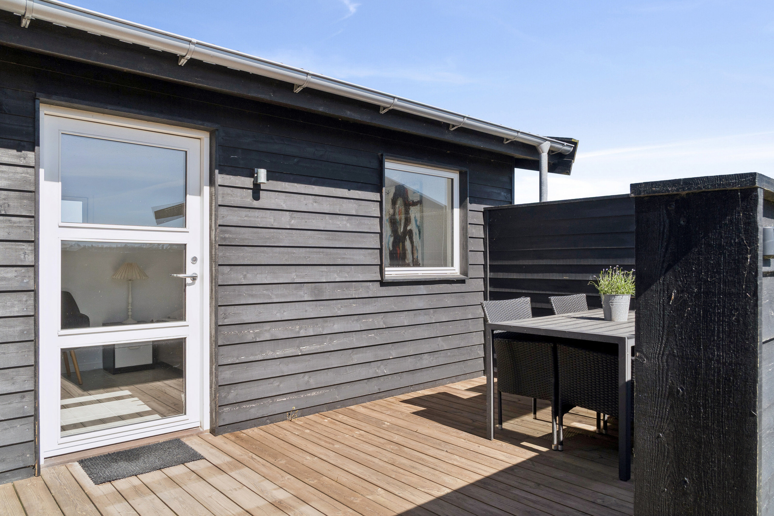 Fremhævet terrasse billede i fuldskærmstilstand. Billede af Udemarken 38, Skal Klit, 9800 Hjørring