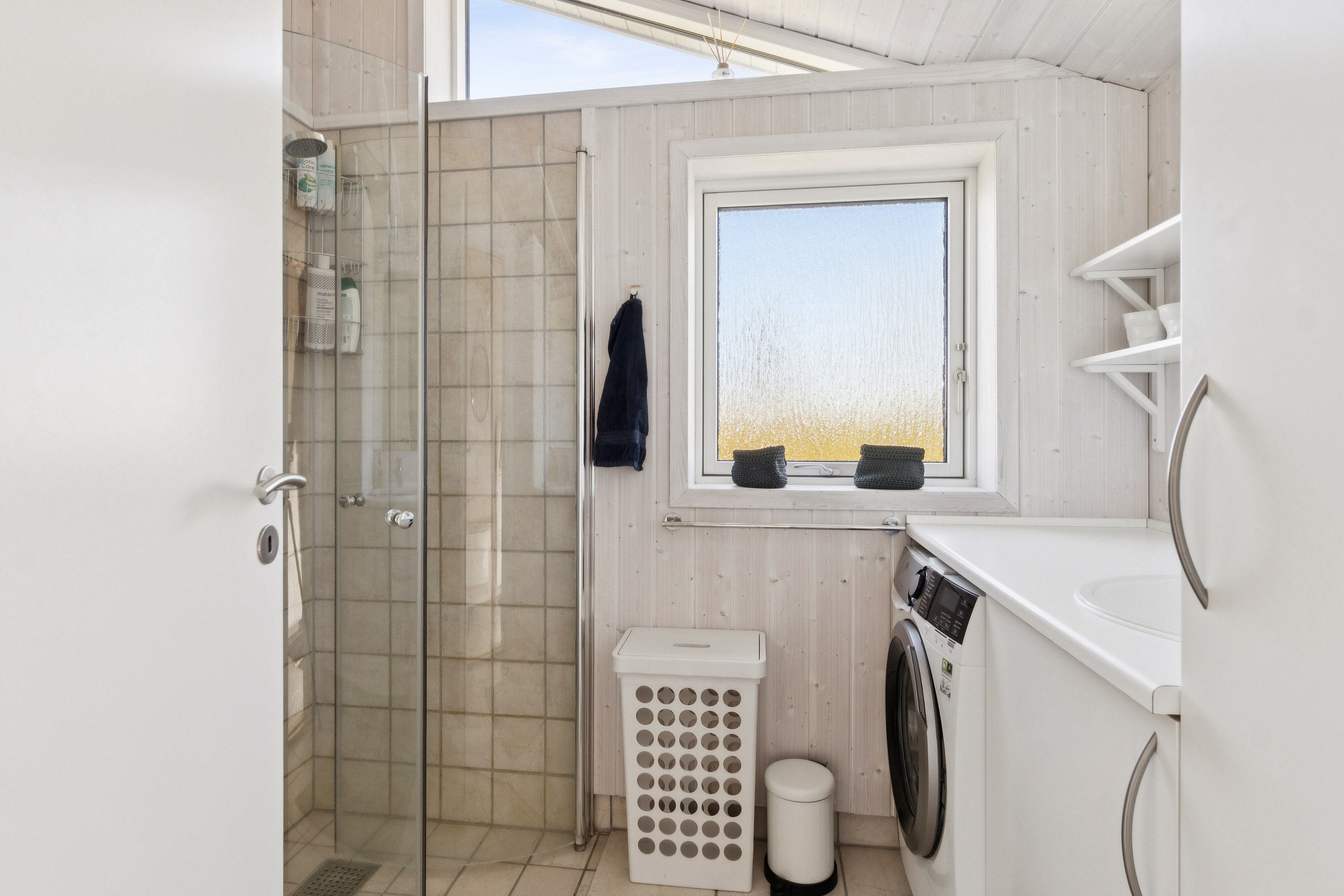 Fremhævet badeværelse billede i fuldskærmstilstand. Billede af Nissestien 29, Kårup, 4540 Fårevejle