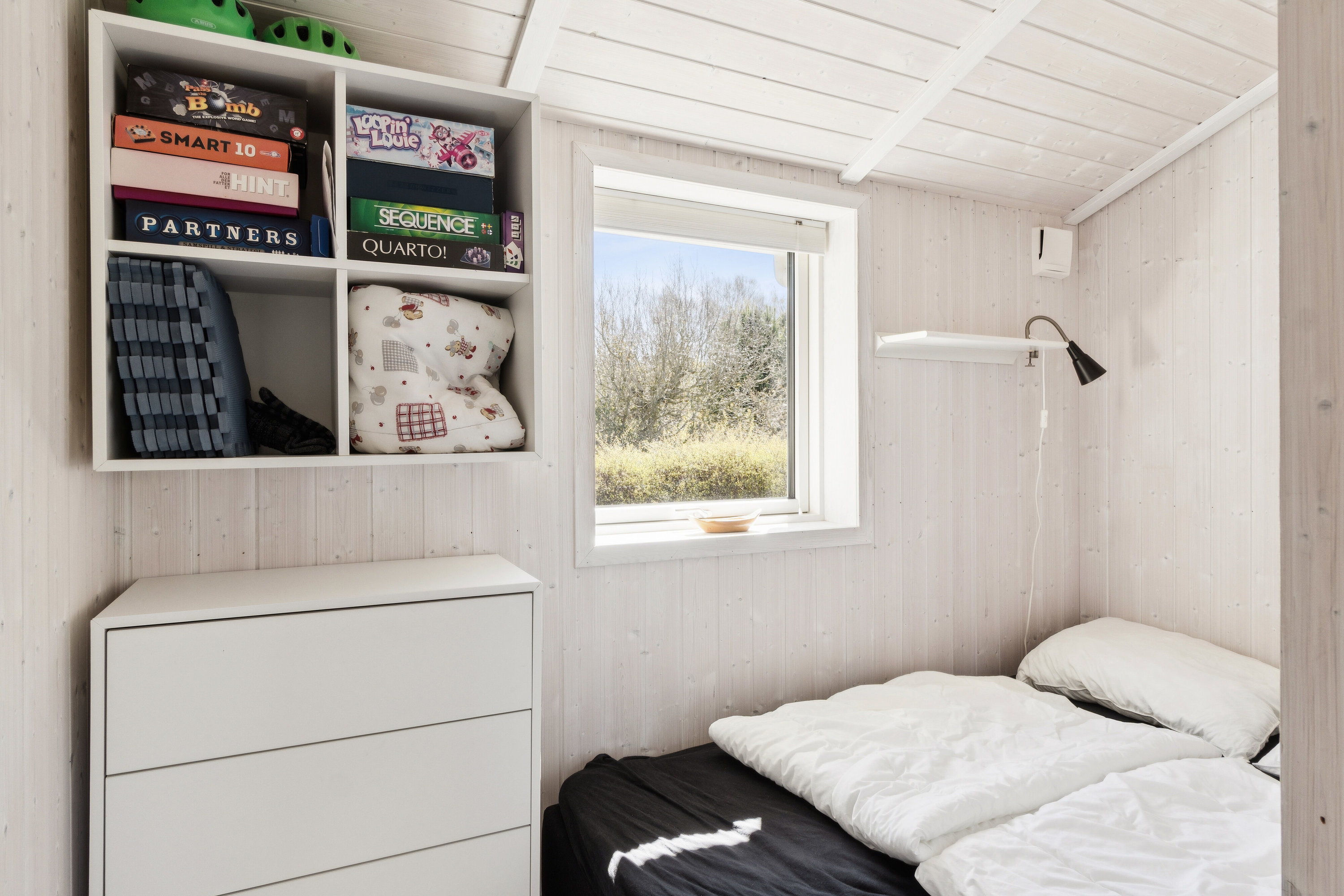 Fremhævet soveværelse billede i fuldskærmstilstand. Billede af Nissestien 29, Kårup, 4540 Fårevejle