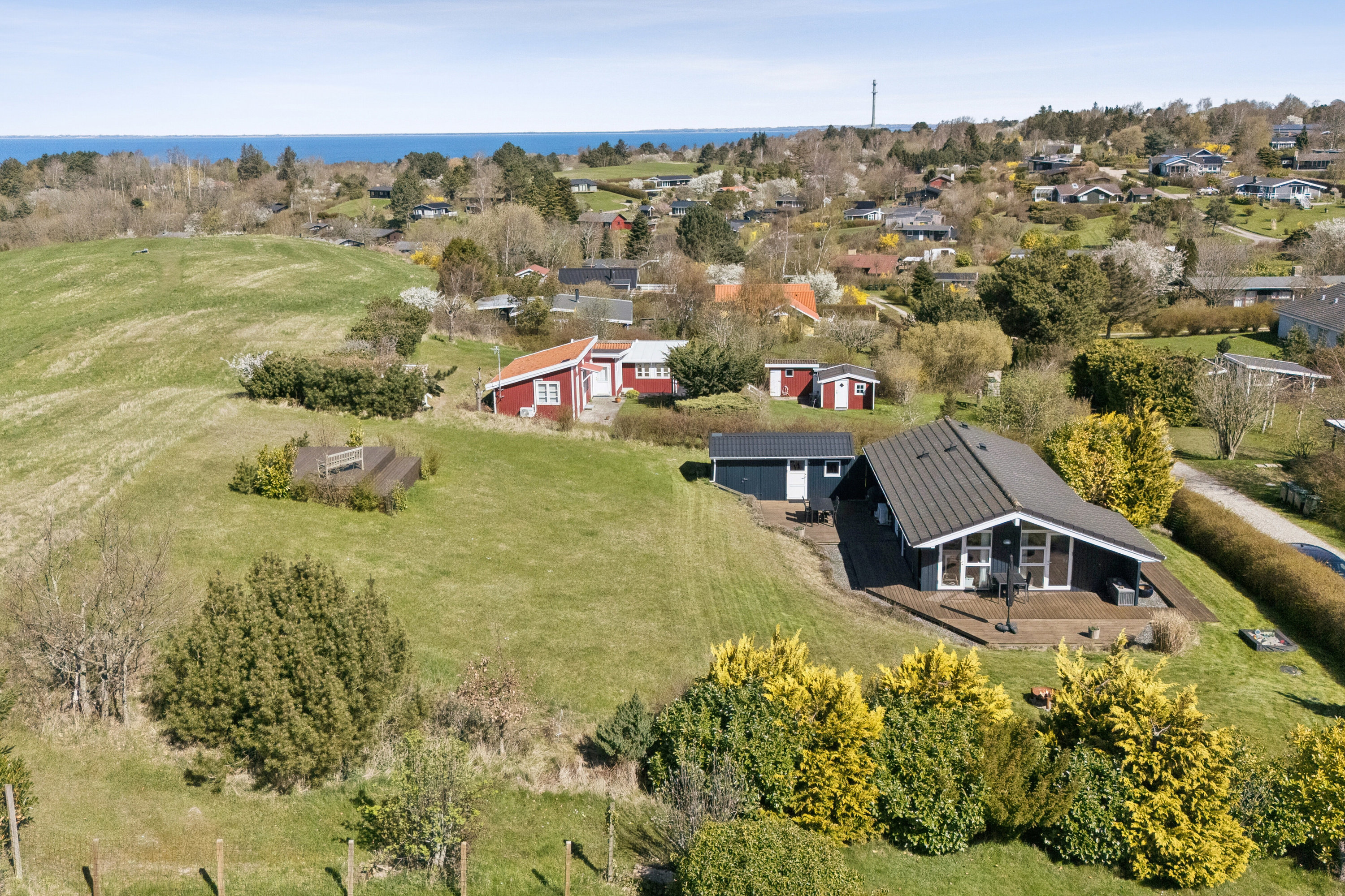 Fremhævet luftfoto billede i fuldskærmstilstand. Billede af Nissestien 29, Kårup, 4540 Fårevejle