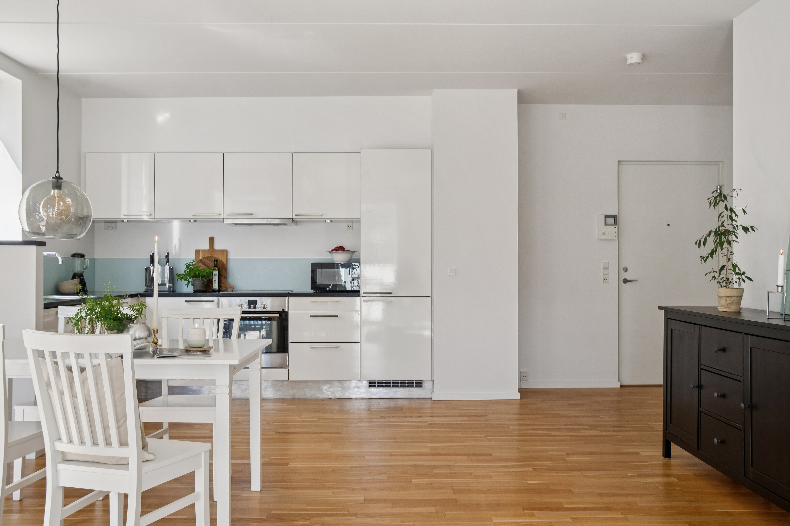 Fremhævet spisestue billede i fuldskærmstilstand. Billede af Jens Otto Krags Gade 7, 1. 3., 2300 København S