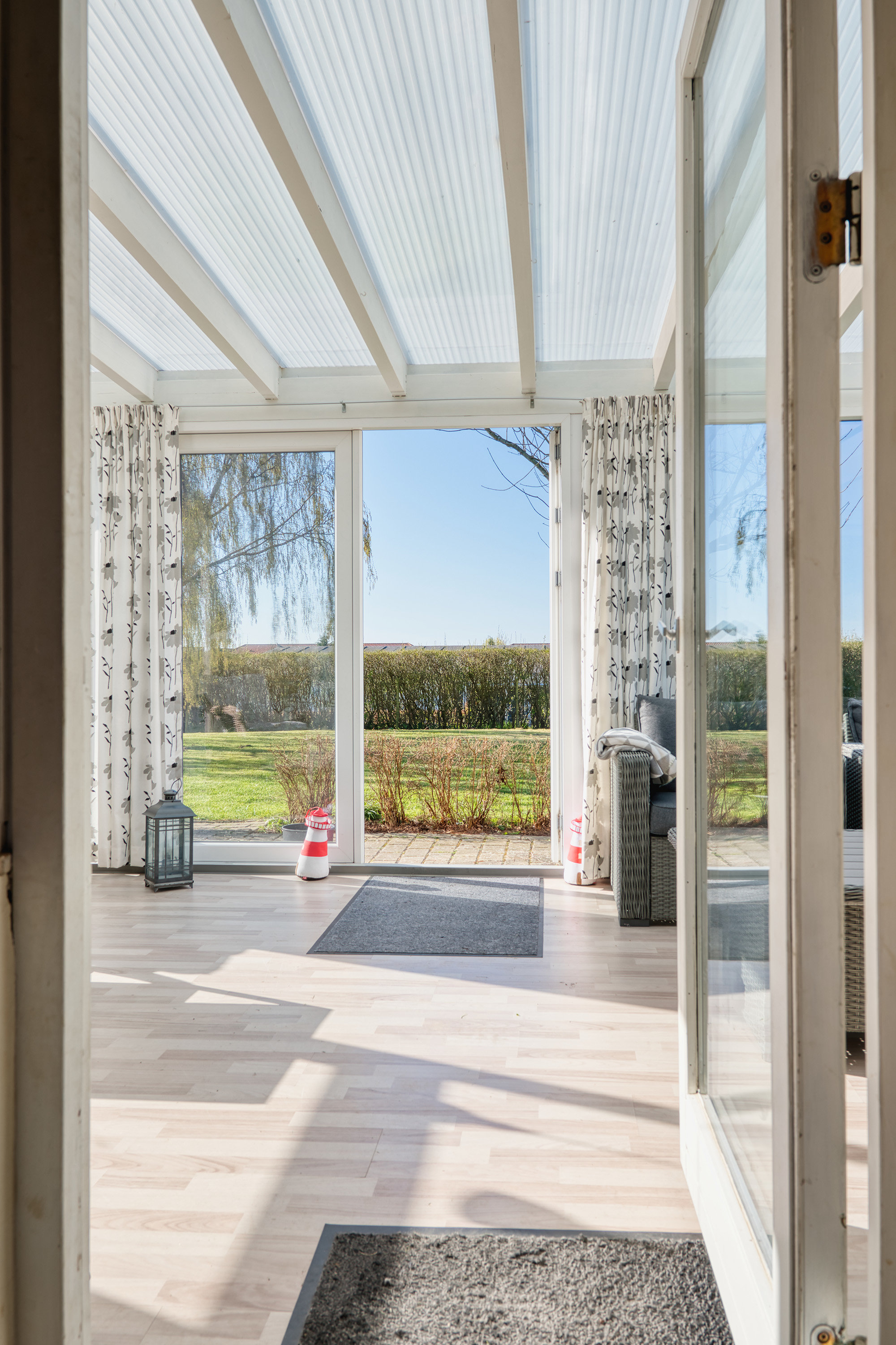 Fremhævet udestue billede i fuldskærmstilstand. Billede af Engpibervej 29, 4930 Maribo