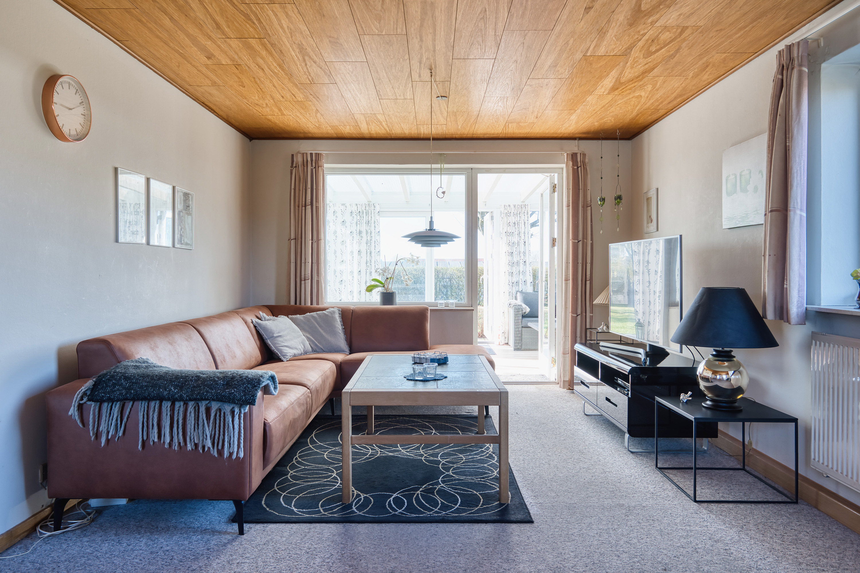 Fremhævet stue billede i fuldskærmstilstand. Billede af Engpibervej 29, 4930 Maribo