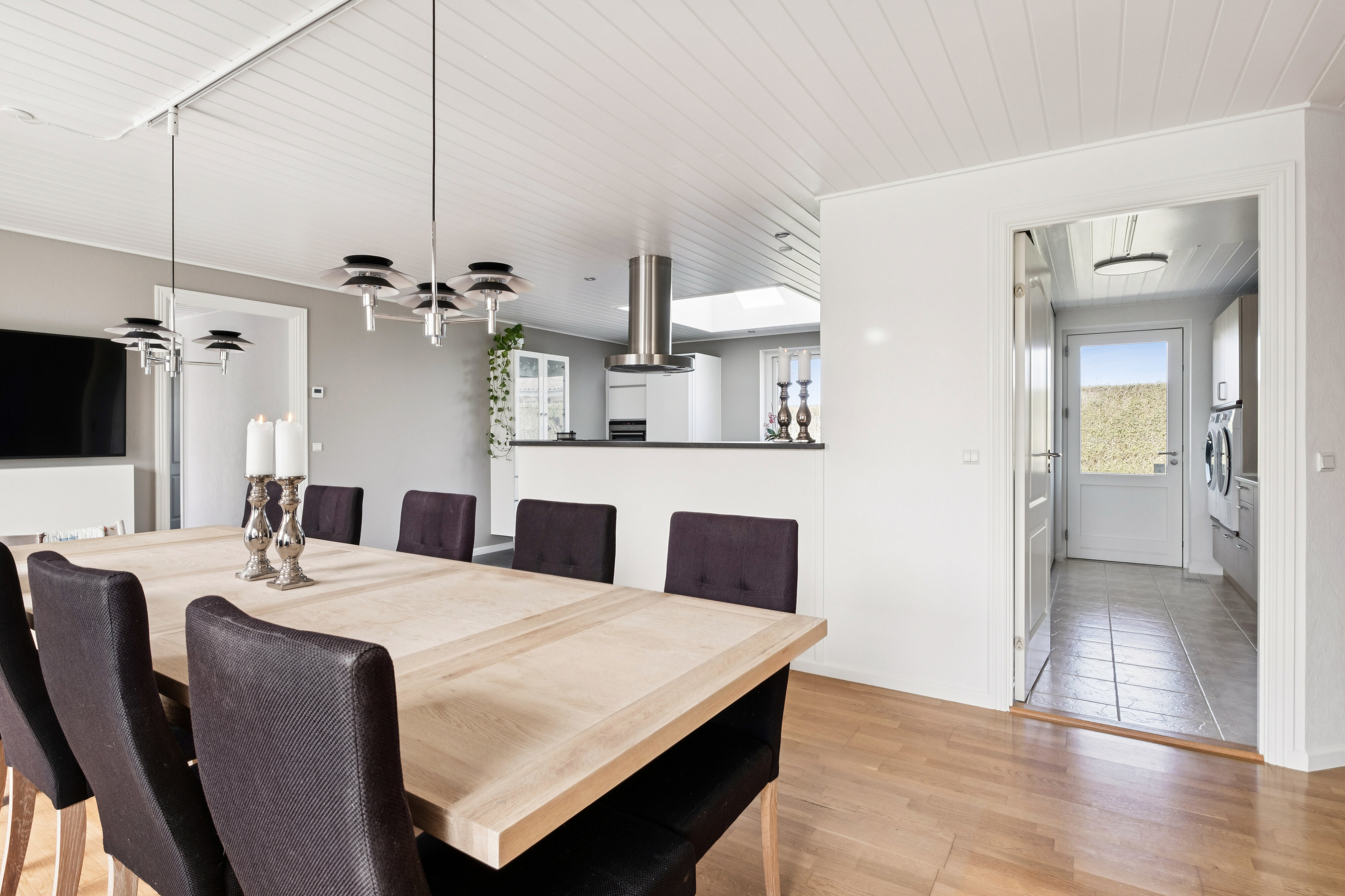 Fremhævet spisestue billede i fuldskærmstilstand. Billede af Bytoften 16, Førslev, 4690 Haslev