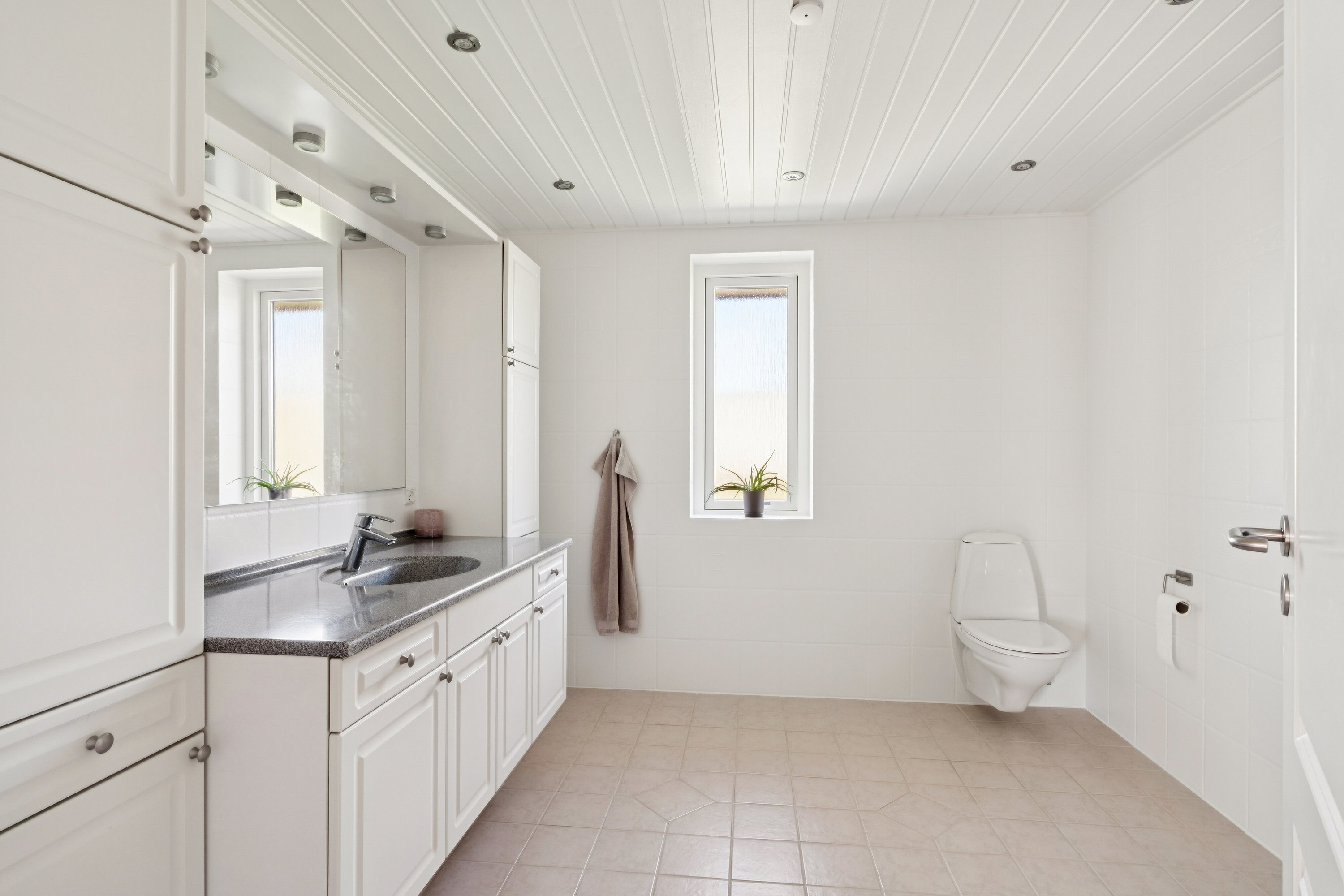 Fremhævet badeværelse billede i fuldskærmstilstand. Billede af Bytoften 16, Førslev, 4690 Haslev