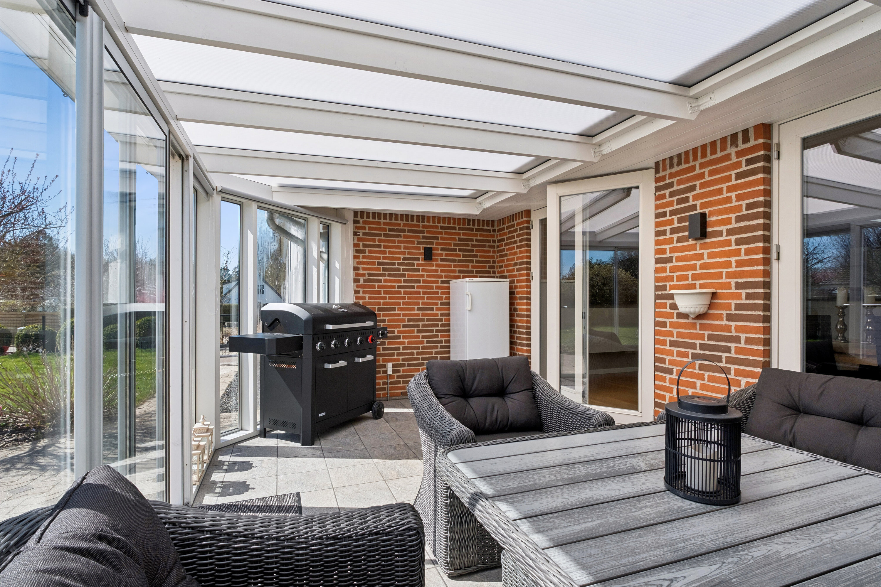 Fremhævet terrasse billede i fuldskærmstilstand. Billede af Bytoften 16, Førslev, 4690 Haslev