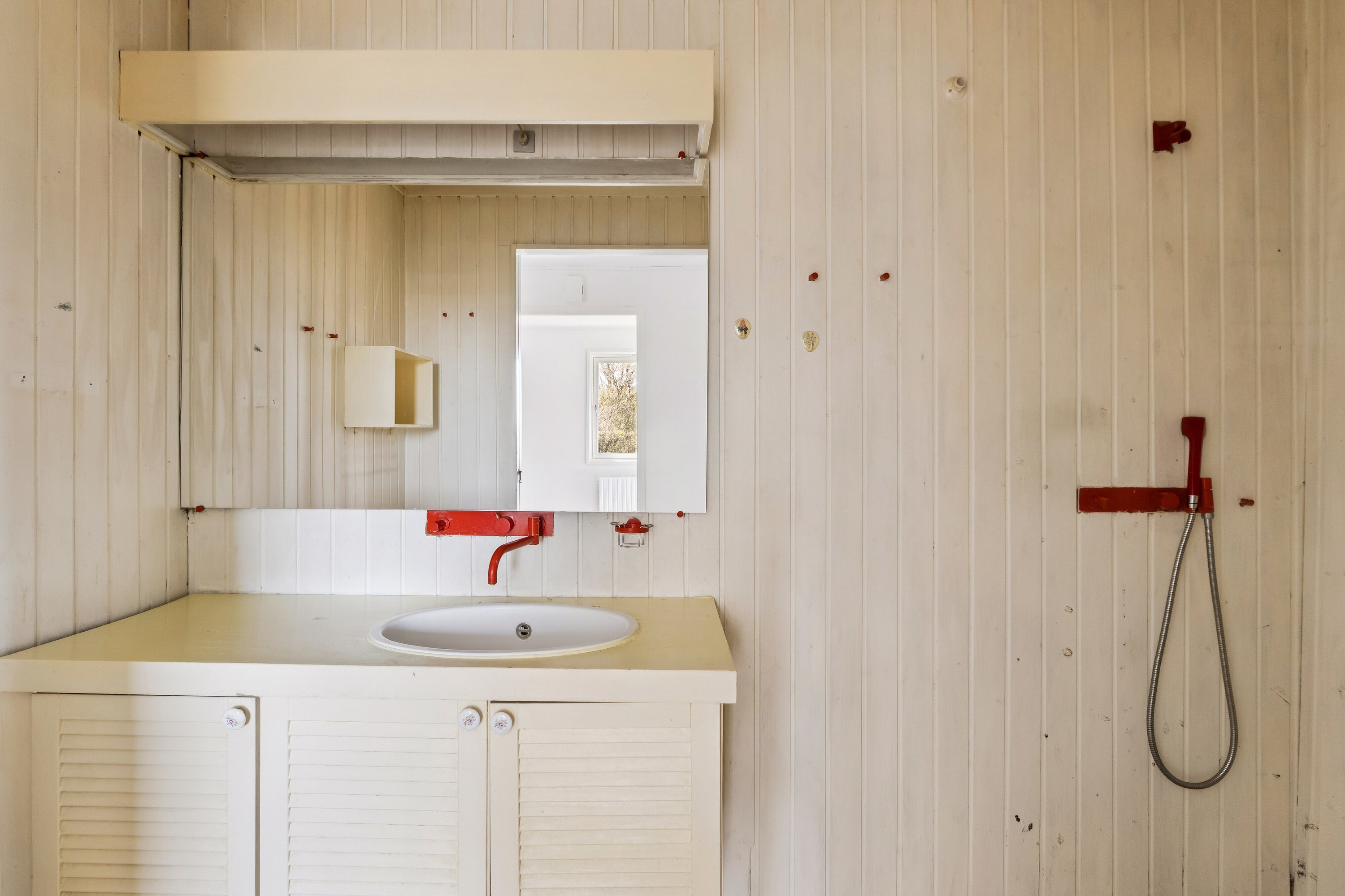 Fremhævet badeværelse billede i fuldskærmstilstand. Billede af Heimdalsvej 8, 9870 Sindal