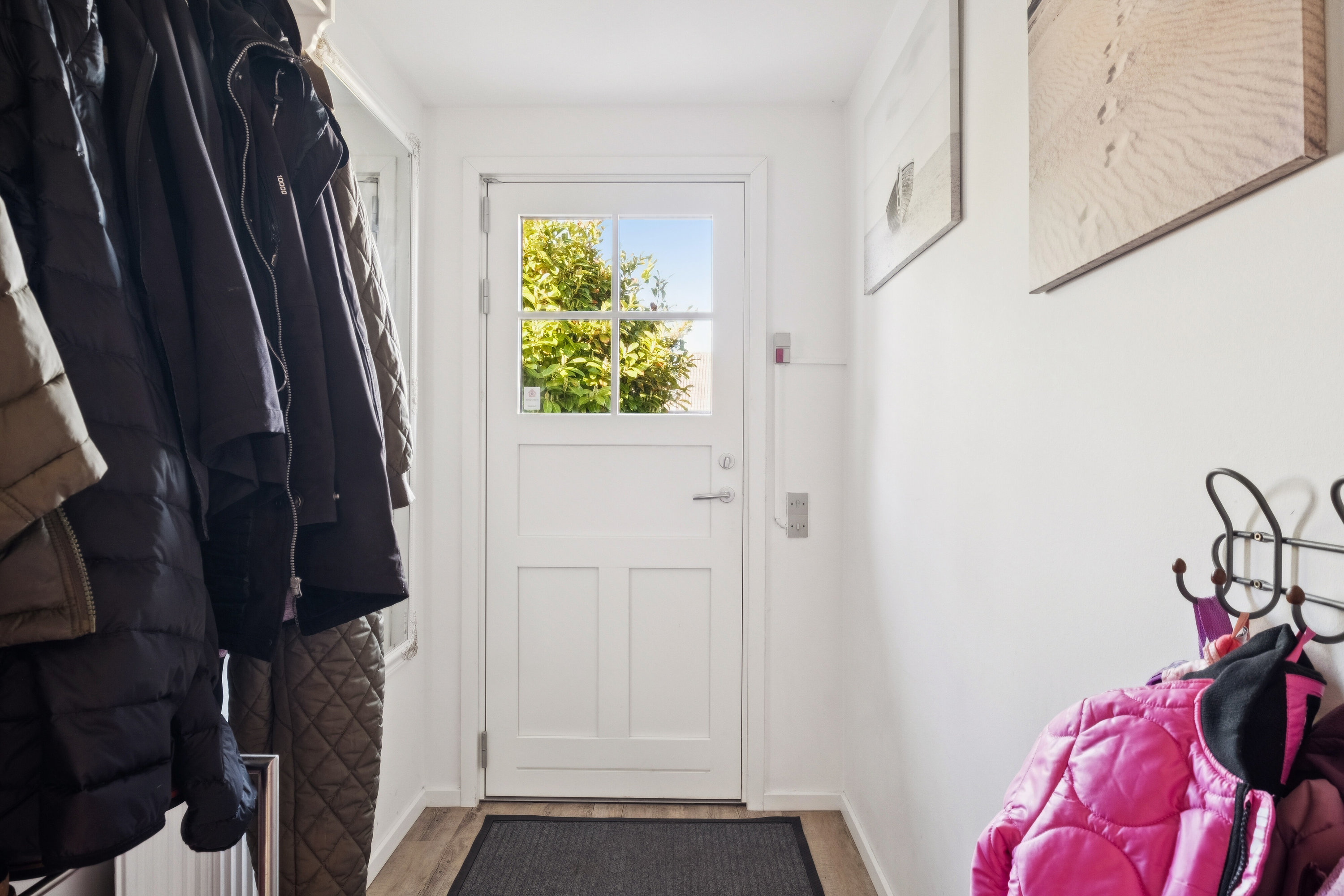 Fremhævet entre billede i fuldskærmstilstand. Billede af Skovvej 1, 9800 Hjørring