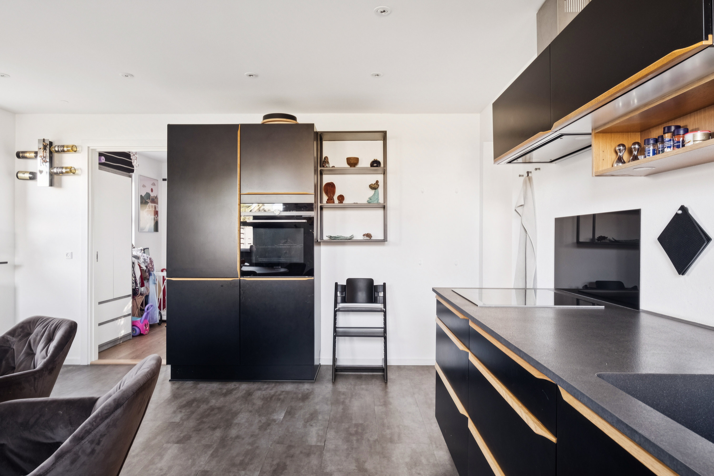 Fremhævet køkken billede i fuldskærmstilstand. Billede af Skovvej 1, 9800 Hjørring