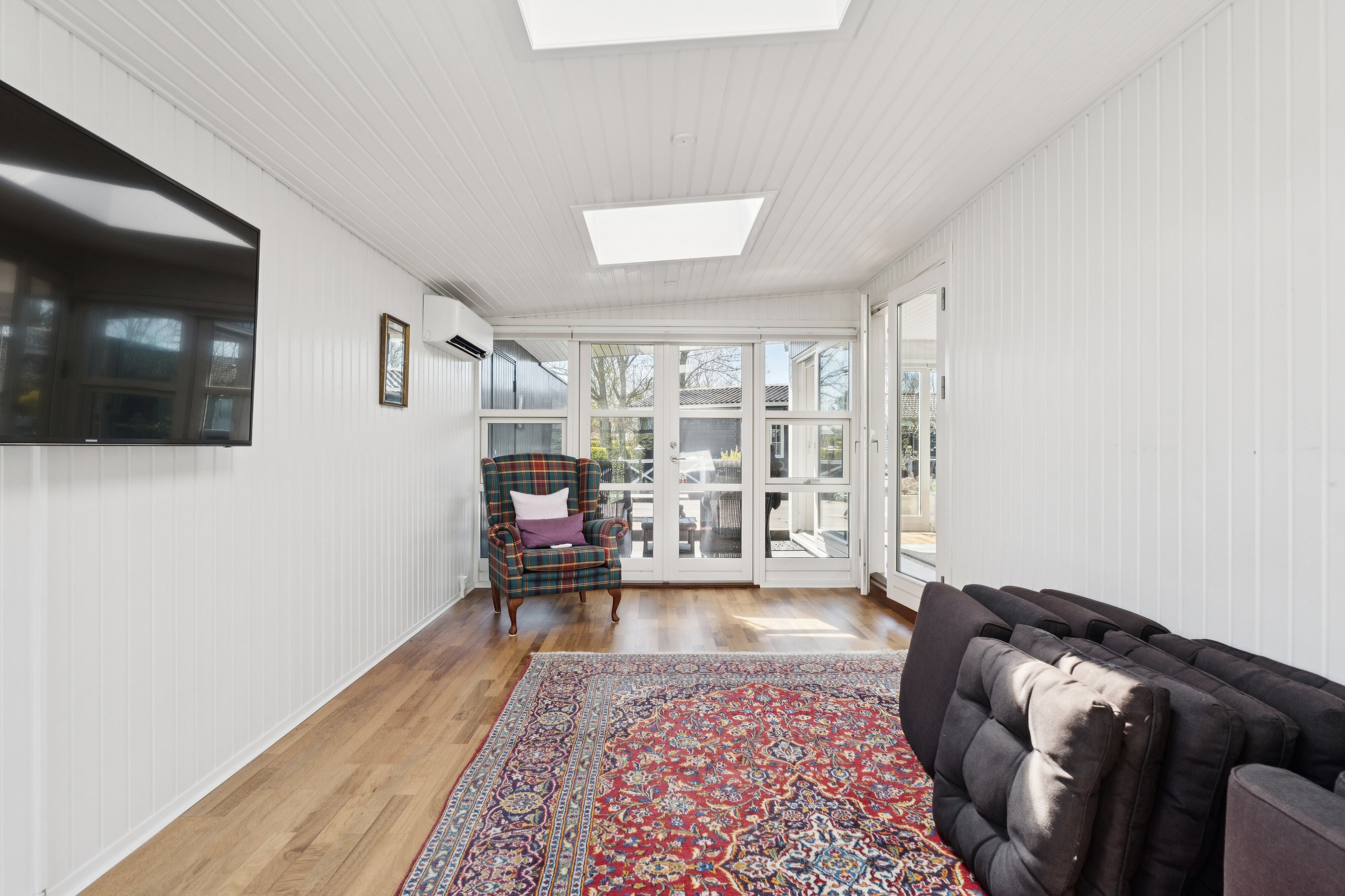 Fremhævet stue billede i fuldskærmstilstand. Billede af Svingelvænget 12, Tåsinge, 5700 Svendborg