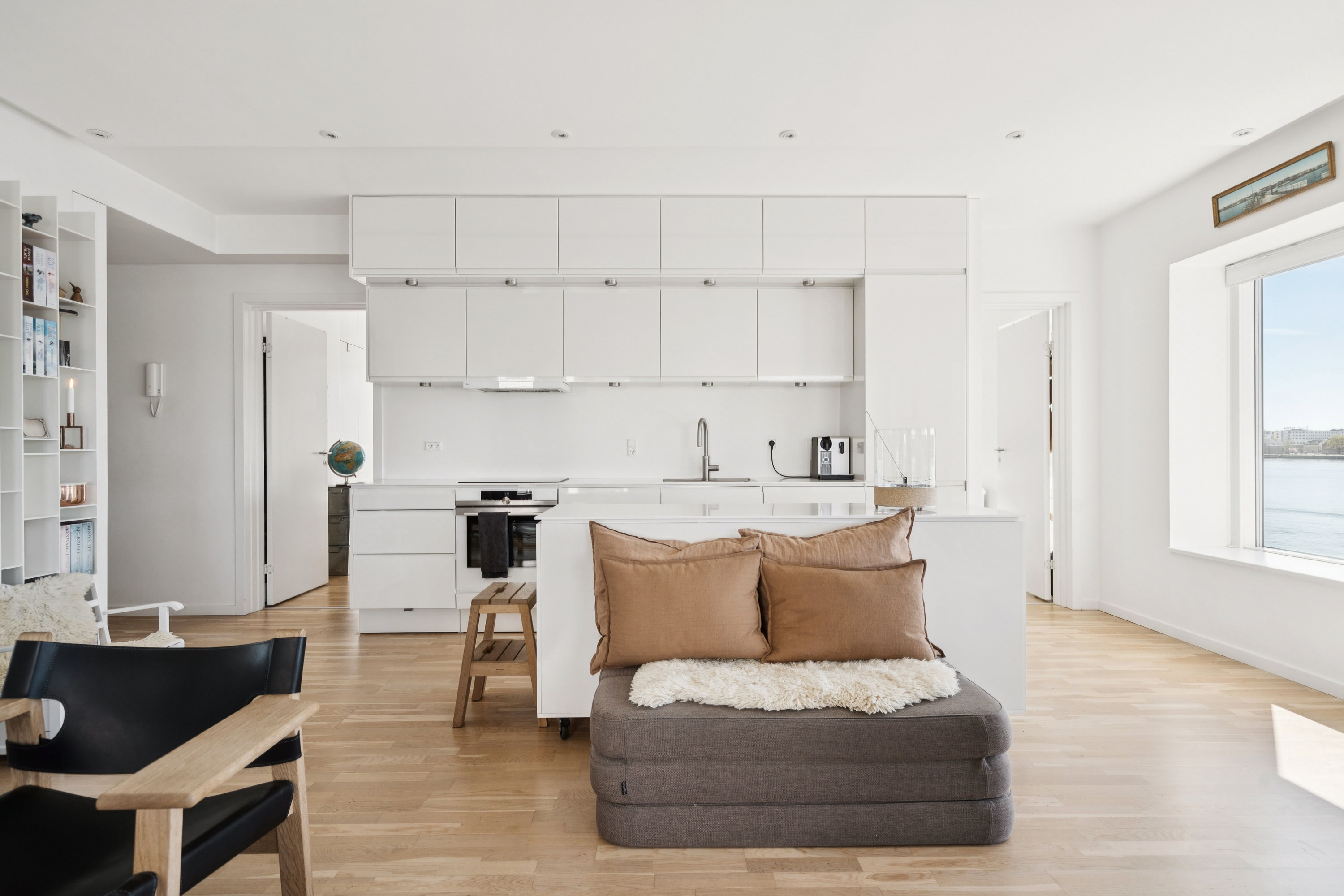 Fremhævet stue billede i fuldskærmstilstand. Billede af Havnegade 21, 1. 1., 9400 Nørresundby