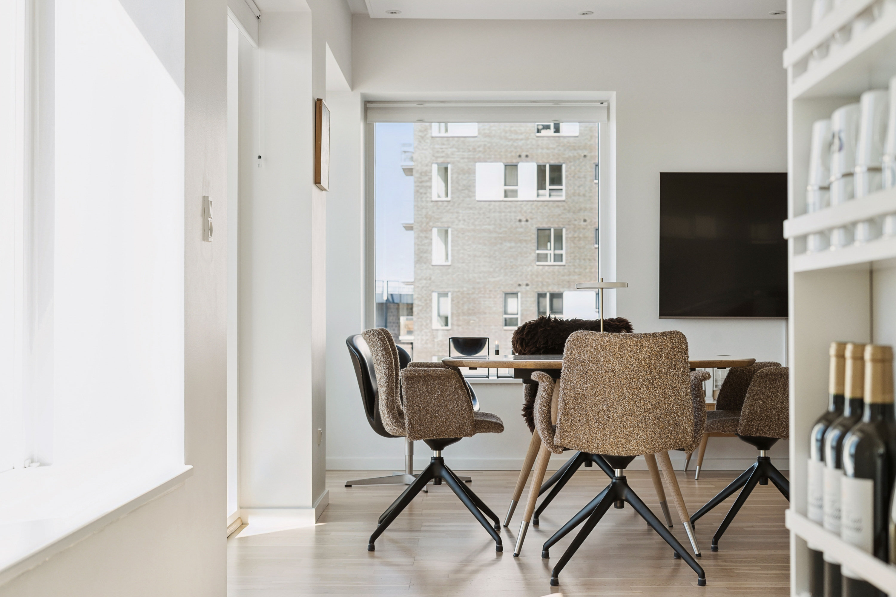 Fremhævet stue billede i fuldskærmstilstand. Billede af Havnegade 21, 1. 1., 9400 Nørresundby